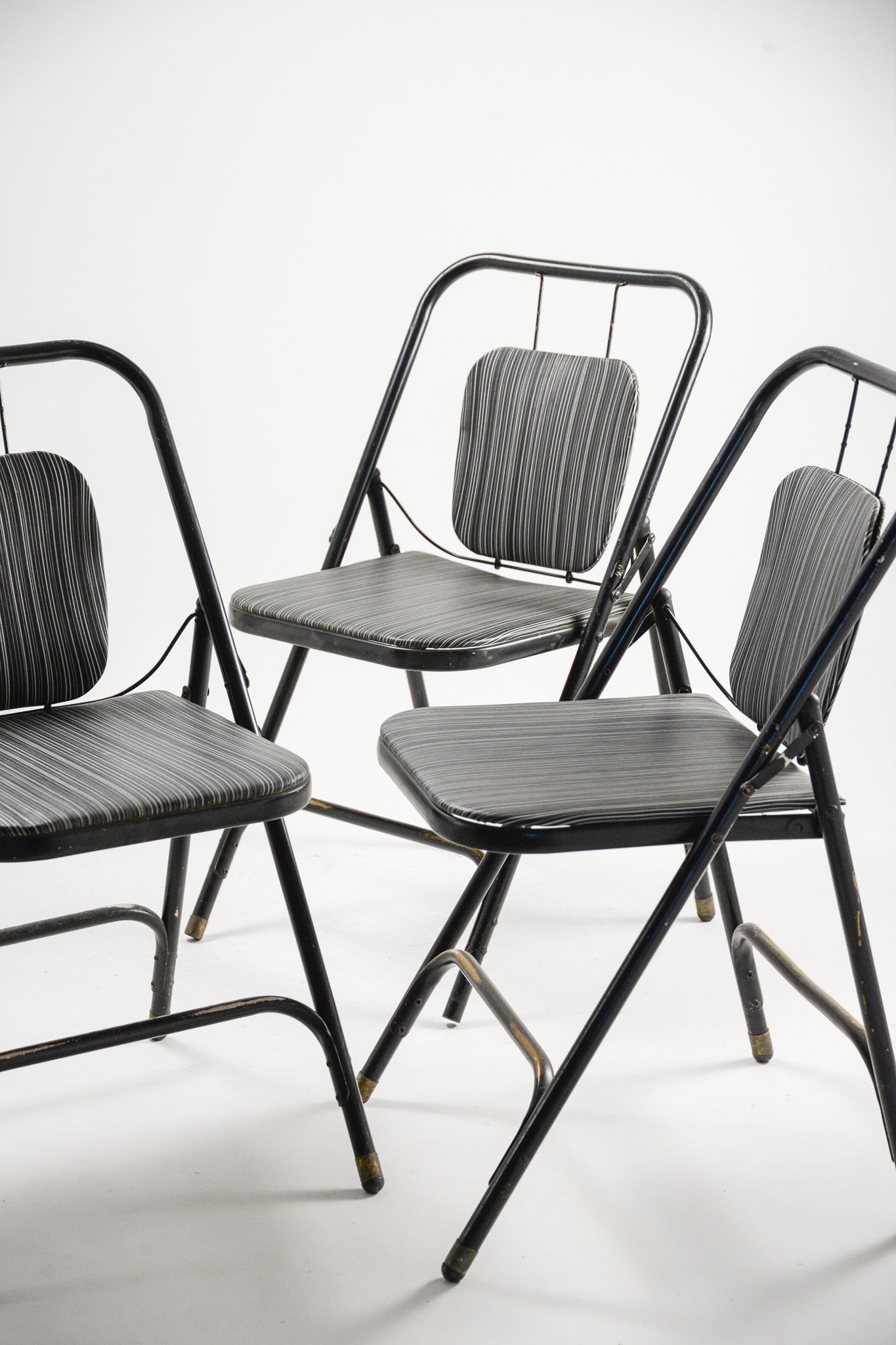 Metal Frame Folding Chair / メタルフレーム折りたたみ椅子