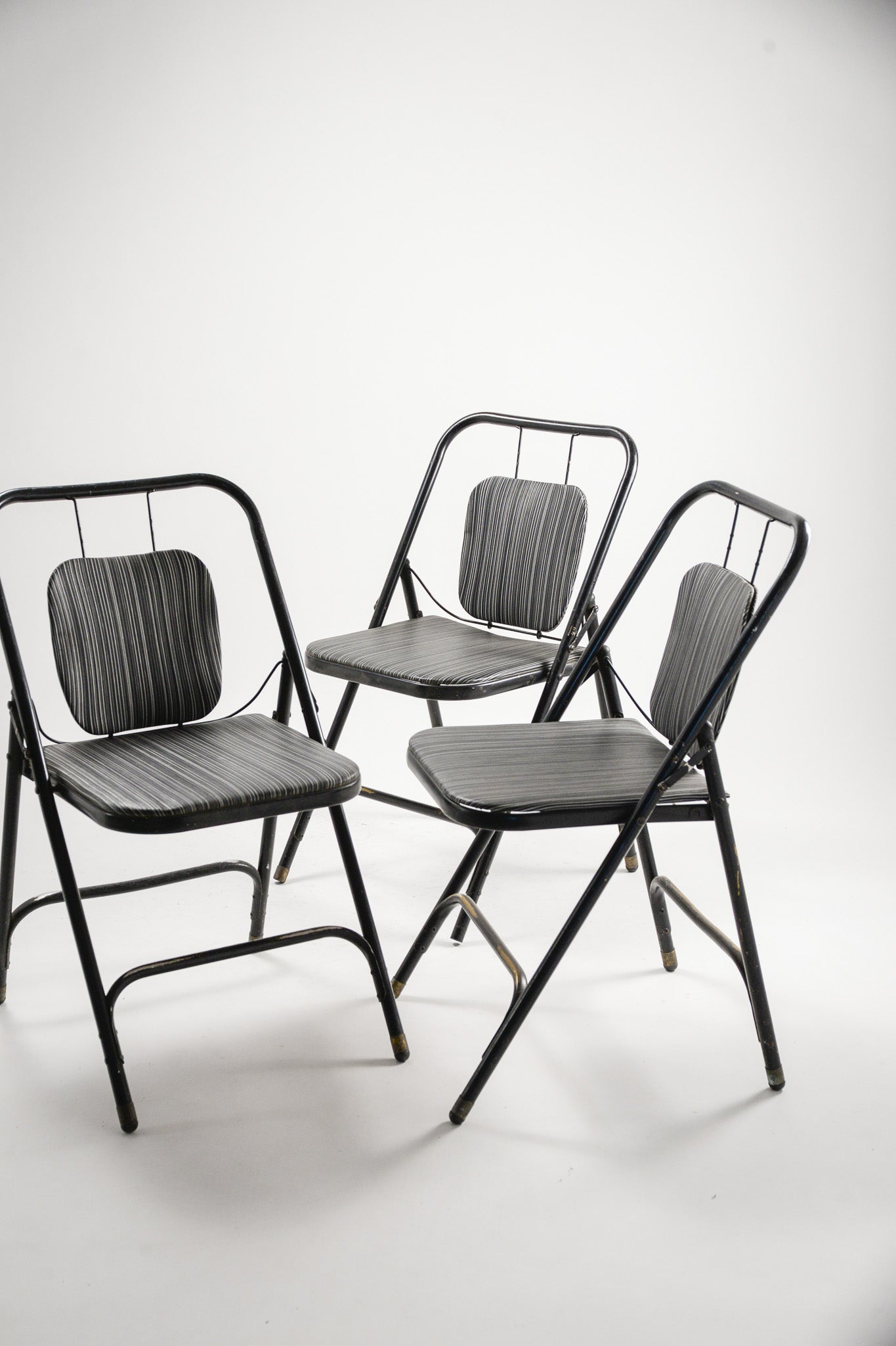 Metal Frame Folding Chair / メタルフレーム折りたたみ椅子