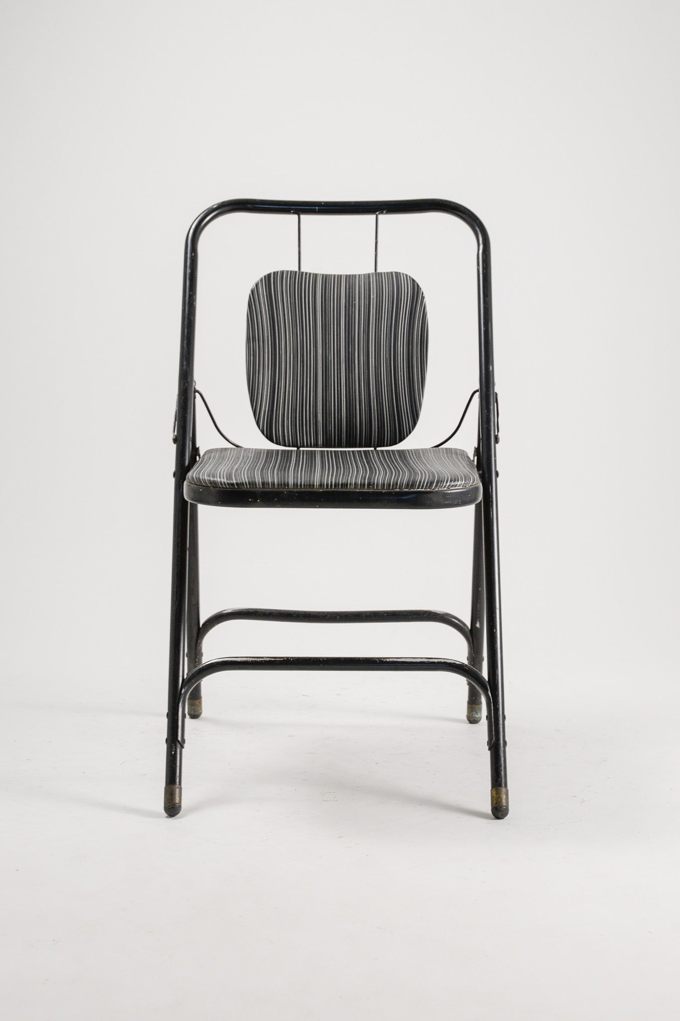 Metal Frame Folding Chair / メタルフレーム折りたたみ椅子