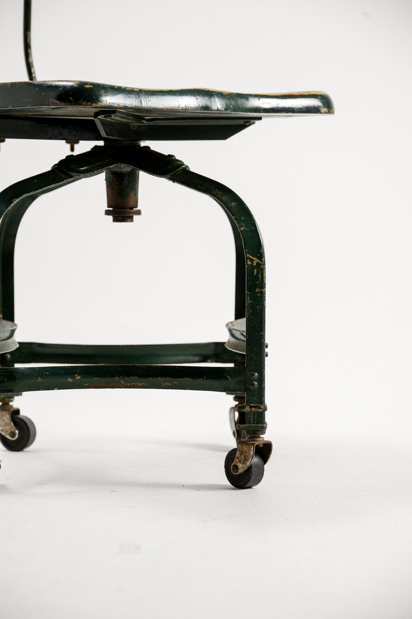 Industrial Swivel Chair / インダストリアル スウィベル チェア