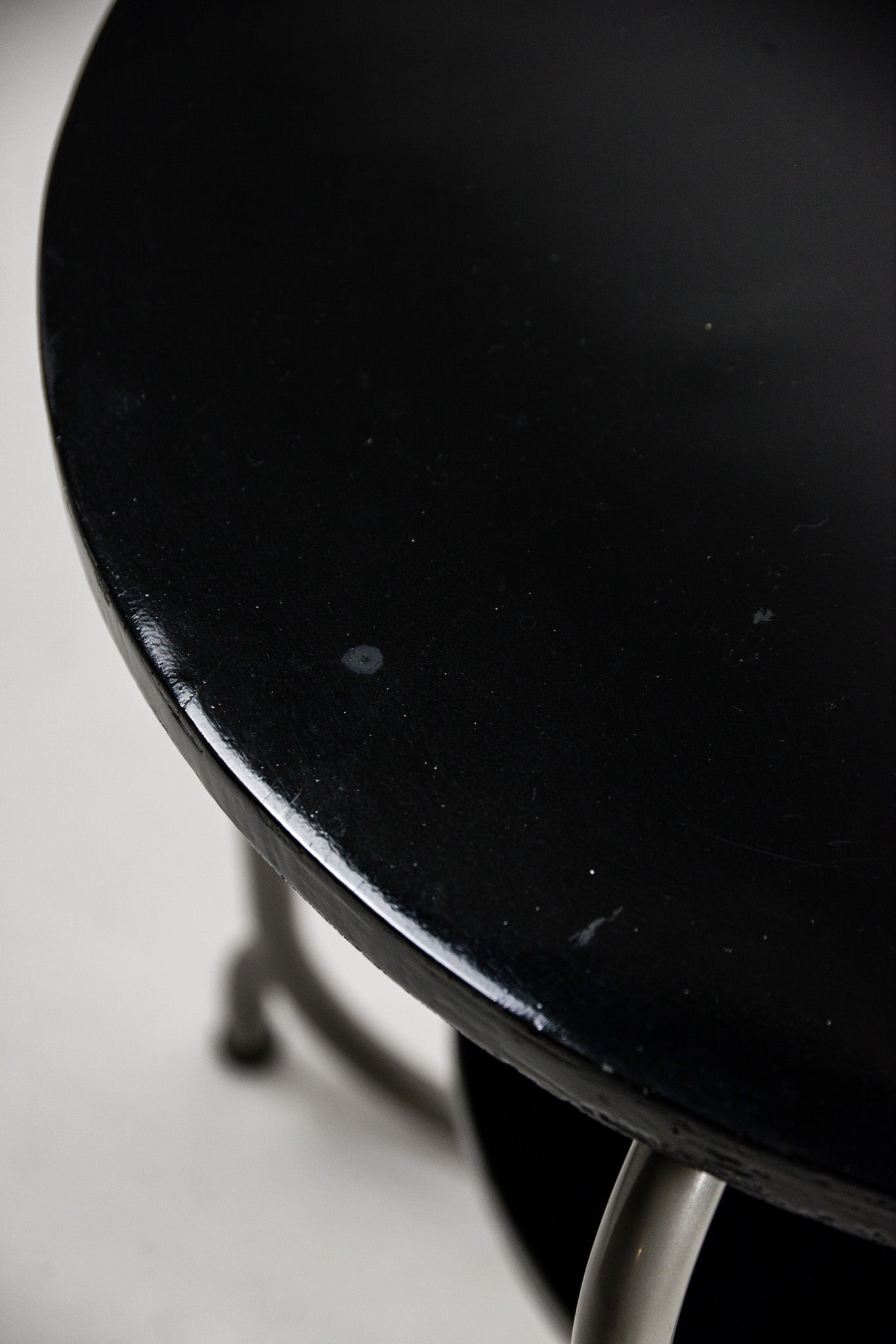 Side Table with Tubular Steel Frame / チューブラースチール サイドテーブル