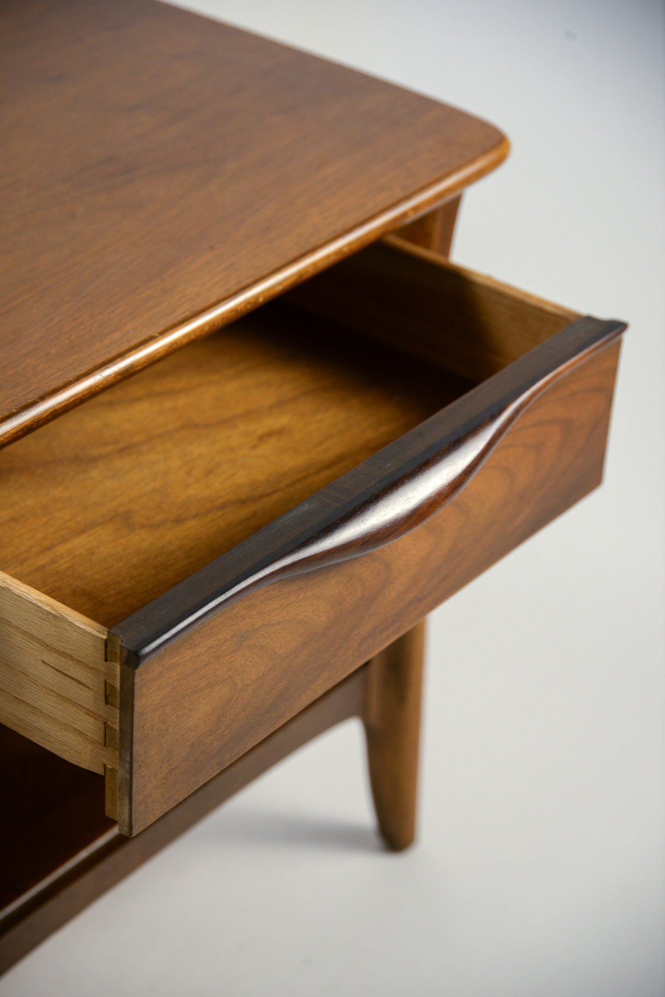 Wooden Bed Side shelf / 木製 ベッドサイドシェルフ