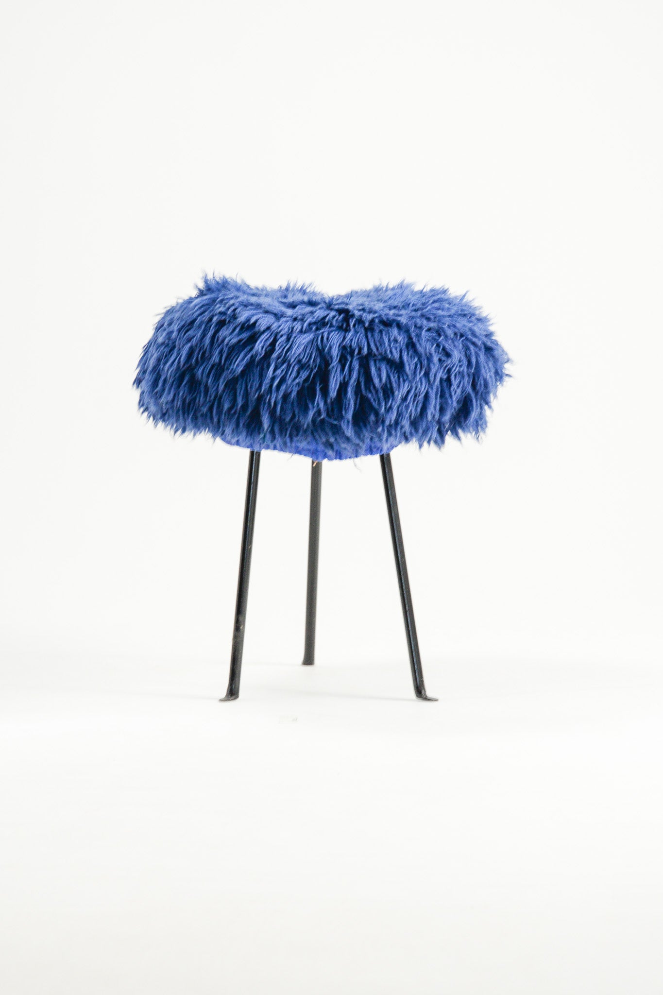 MOFU MOFU Stool (Blue x Black) / モフモフスツール (青×黒)