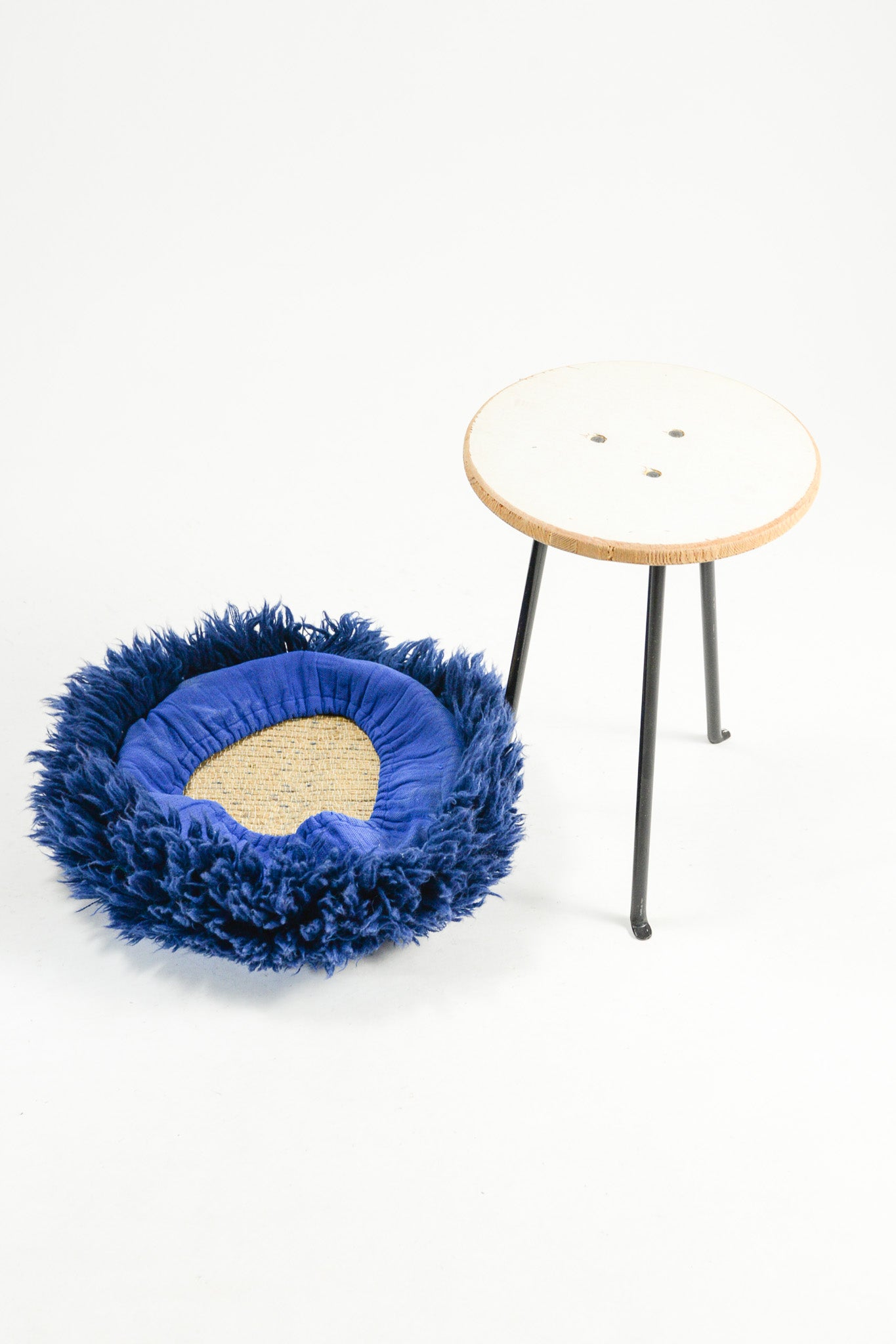 MOFU MOFU Stool (Blue x Black) / モフモフスツール (青×黒)