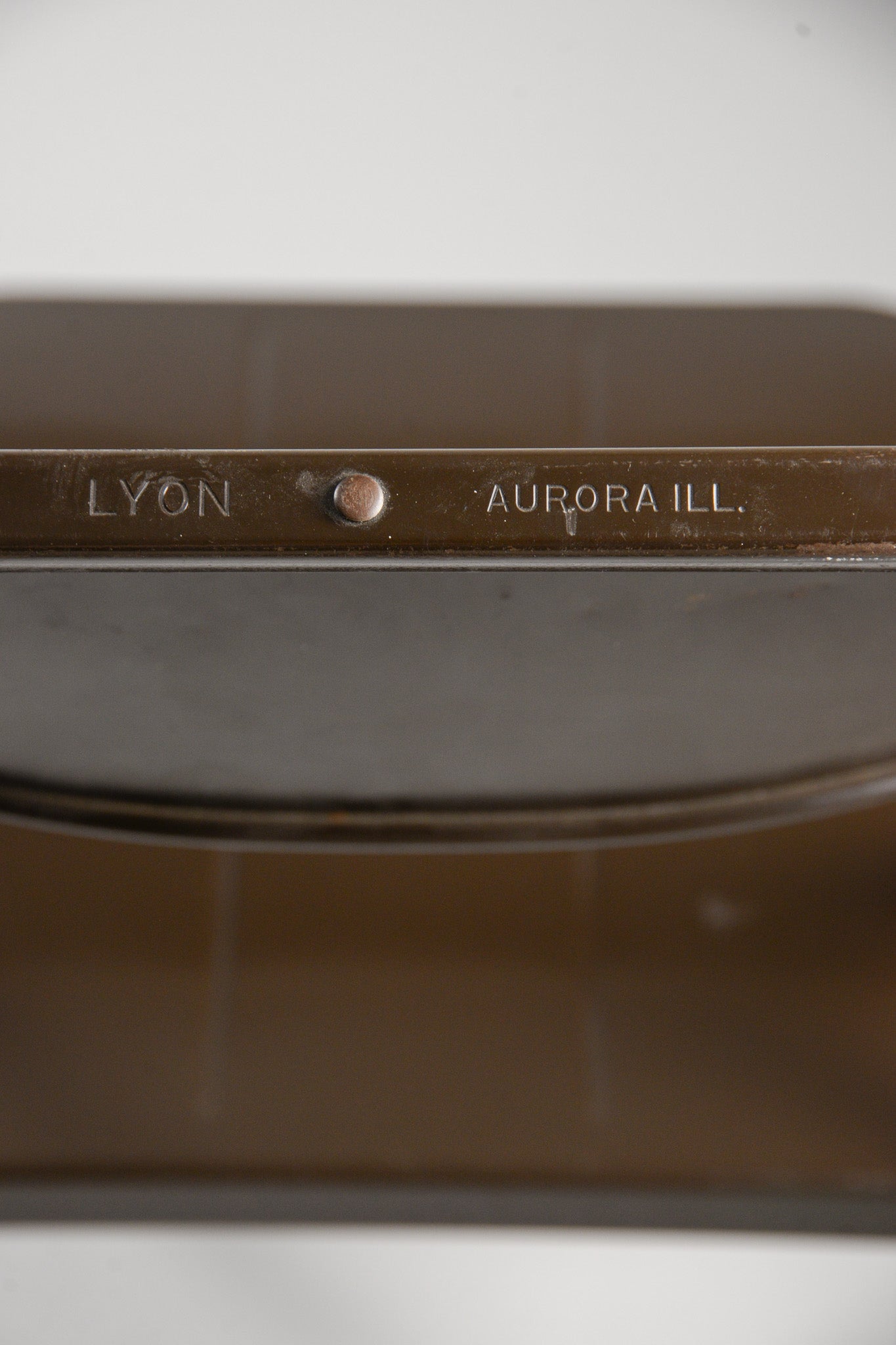 LYON Folding Chair / LYON メタル 折りたたみイス