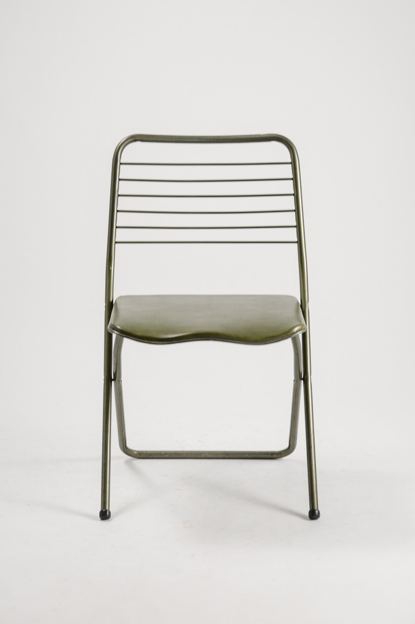 Metal Folding Chair / メタル折りたたみ椅子