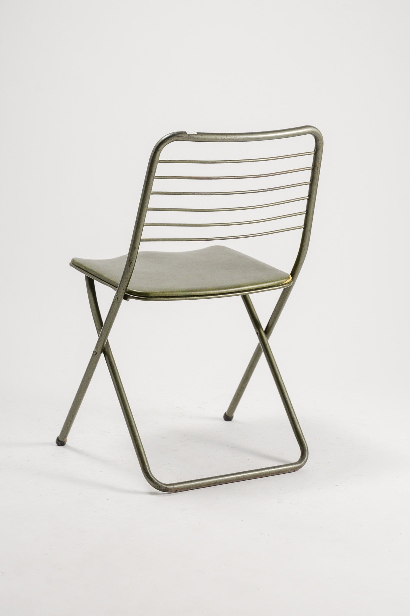 Metal Folding Chair / メタル折りたたみ椅子