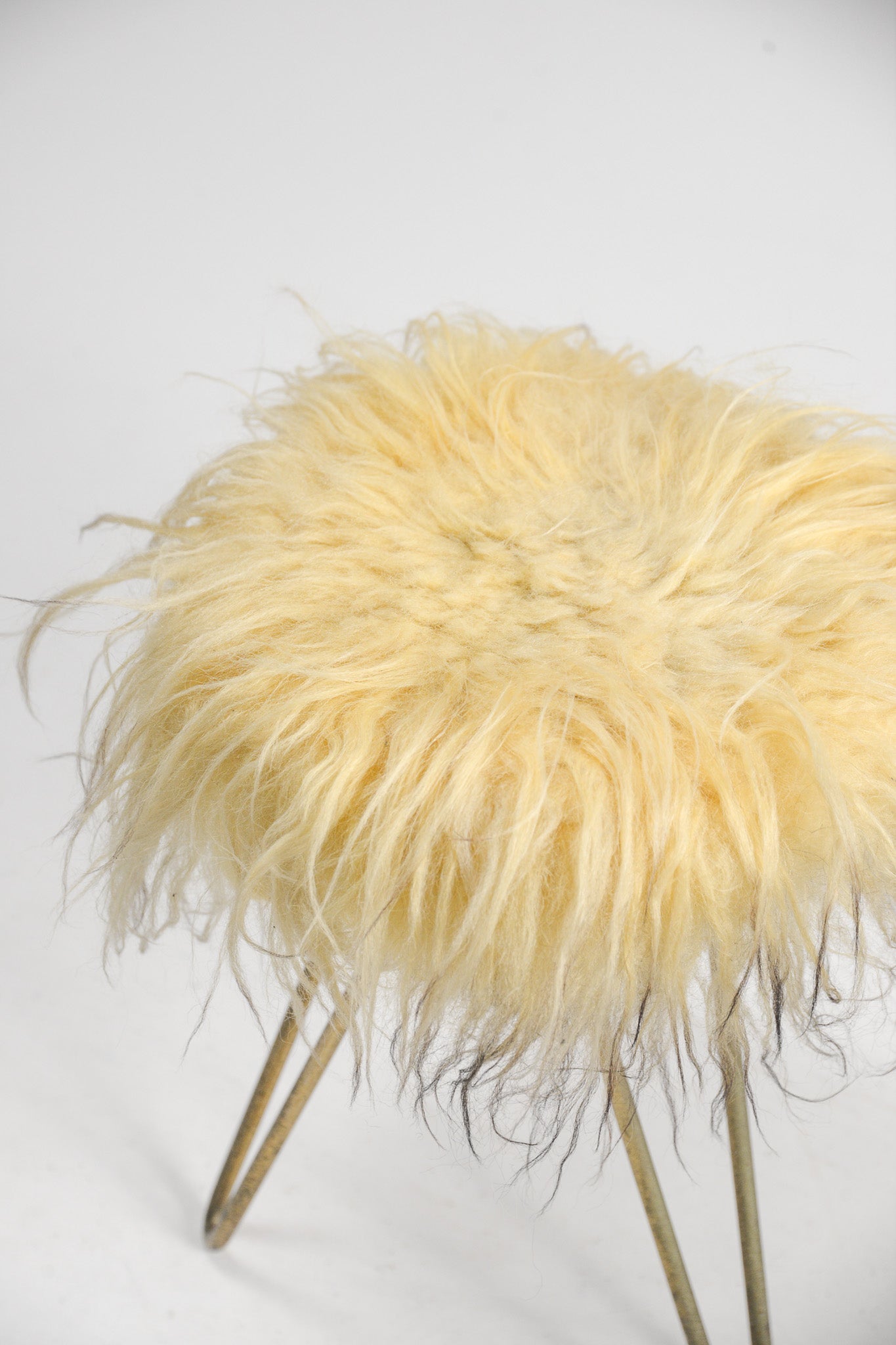 MOFU MOFU Stool / モフモフ スツール