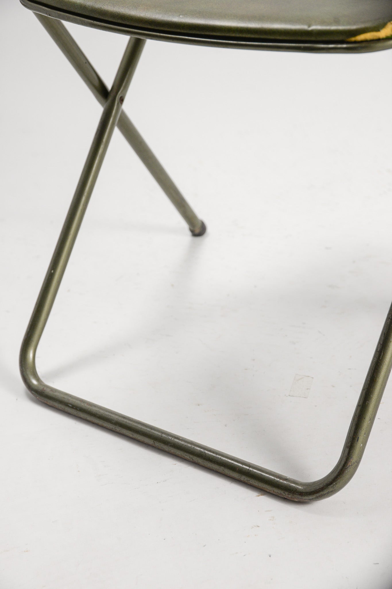 Metal Folding Chair / メタル折りたたみ椅子