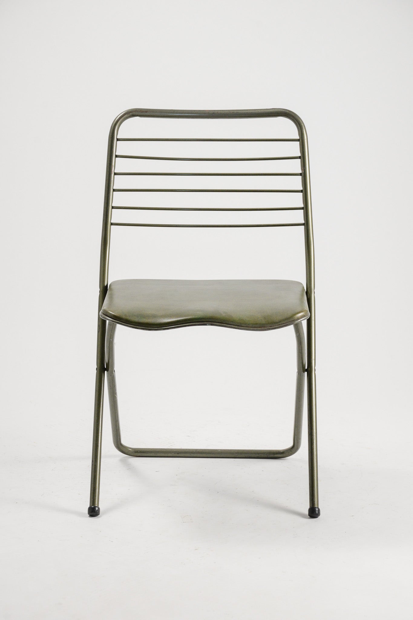 Metal Folding Chair / メタル折りたたみ椅子