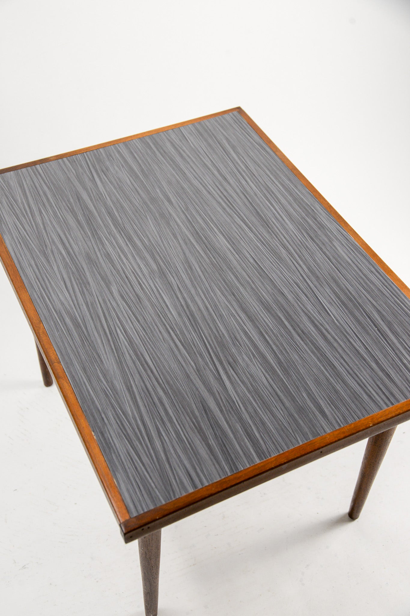 ヴィンテージ 魅力的なデザイン インダストリアル グレー サイドテーブル Gray Top Side Table / グレー天板サイドテーブル – STORE IN FACTORY