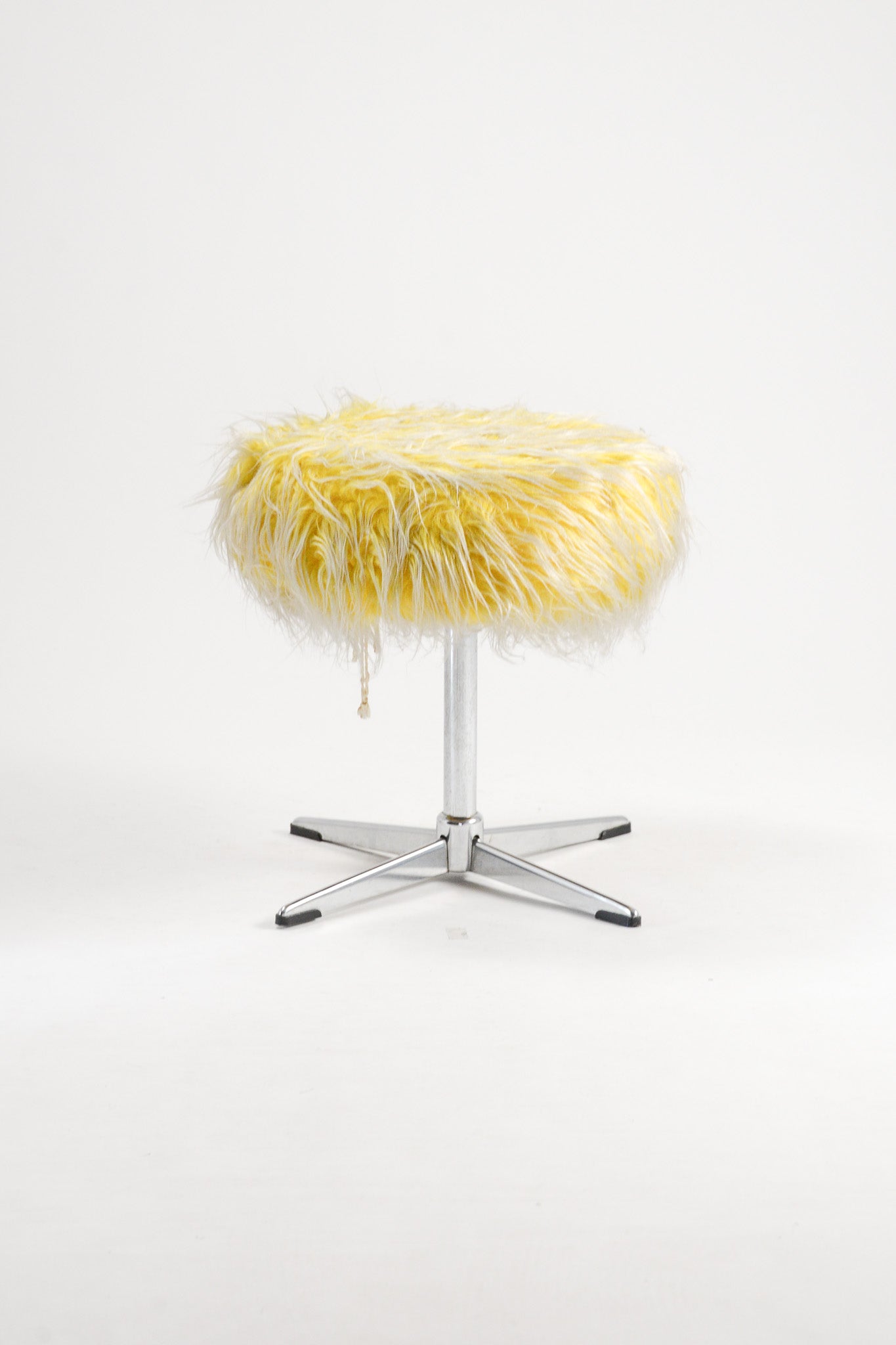 MOFU MOFU Stool Yellow / モフモフ スツール
