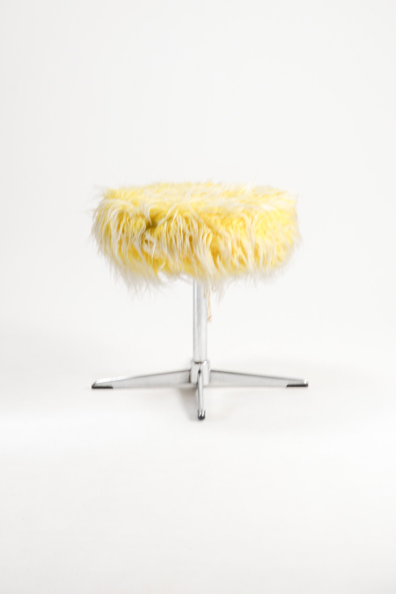 MOFU MOFU Stool Yellow / モフモフ スツール