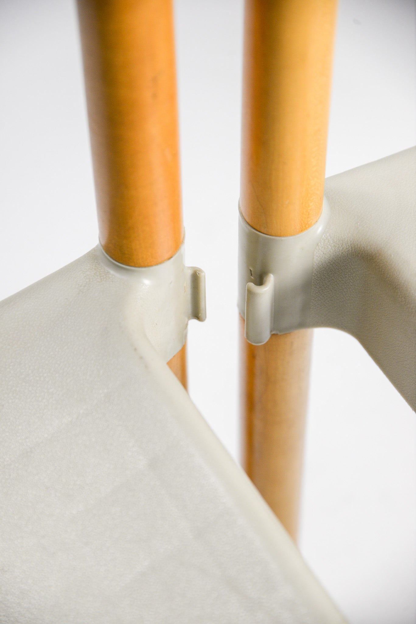 Stacking The Strax chair by CASARA / スタッキング Straxチェア CASALA