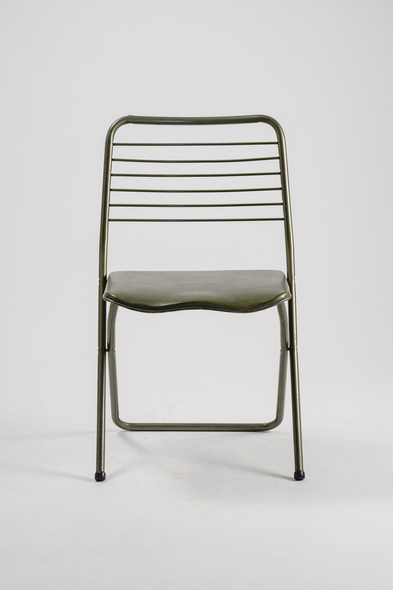 Metal Folding Chair / メタル折りたたみ椅子