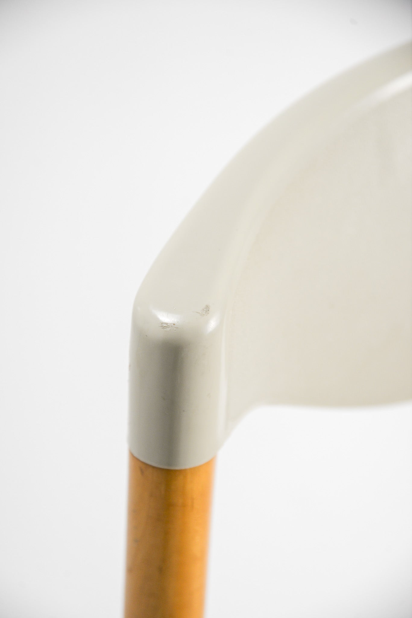 Stacking The Strax chair by CASARA / スタッキング Straxチェア CASARA