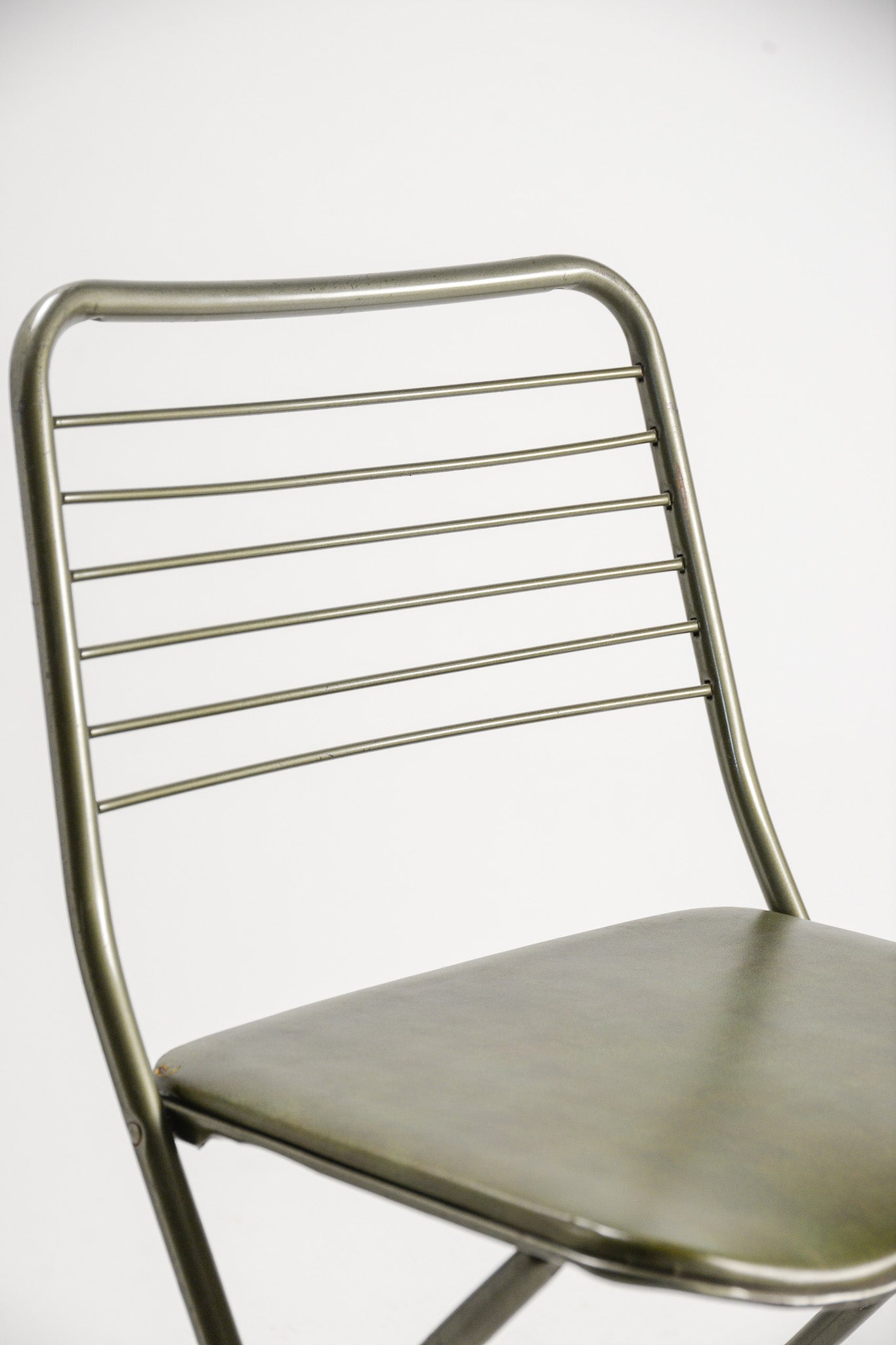 Metal Folding Chair / メタル折りたたみ椅子