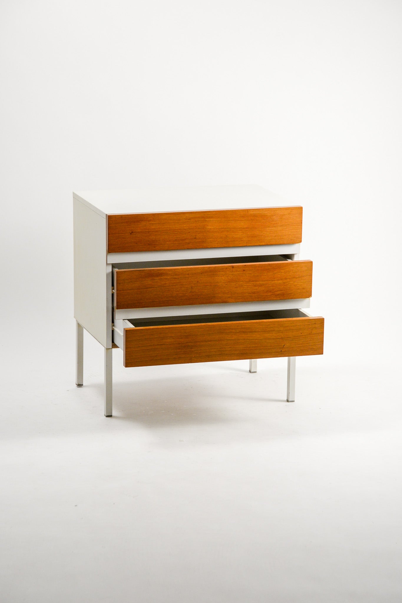 Steel Leg 3-Tier Cabinet / スチール脚 3段キャビネット