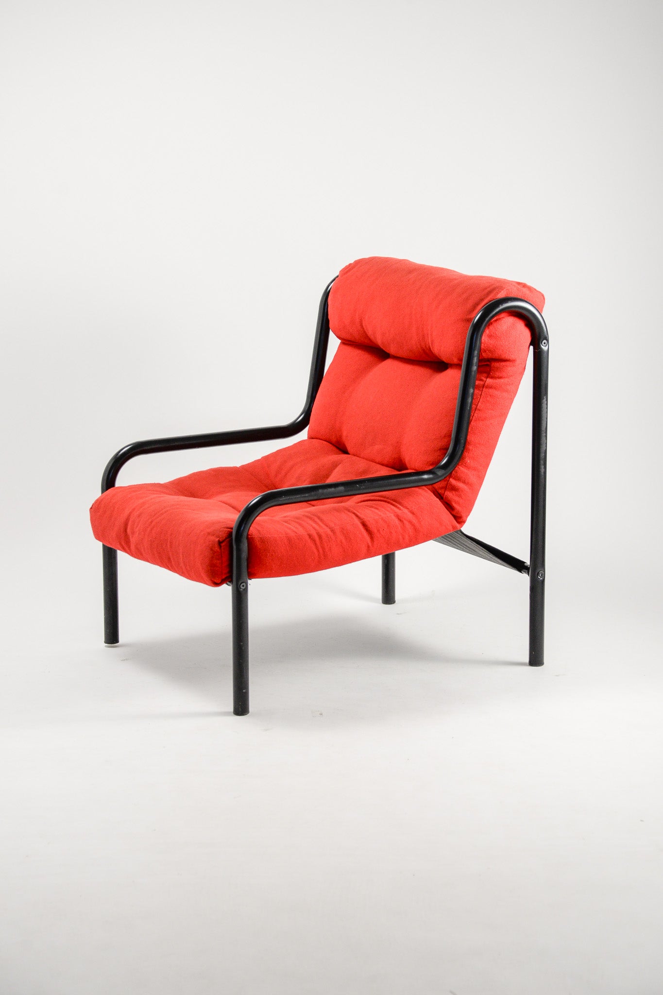Red Fabric Armchair / 赤ファブリック アームチェア