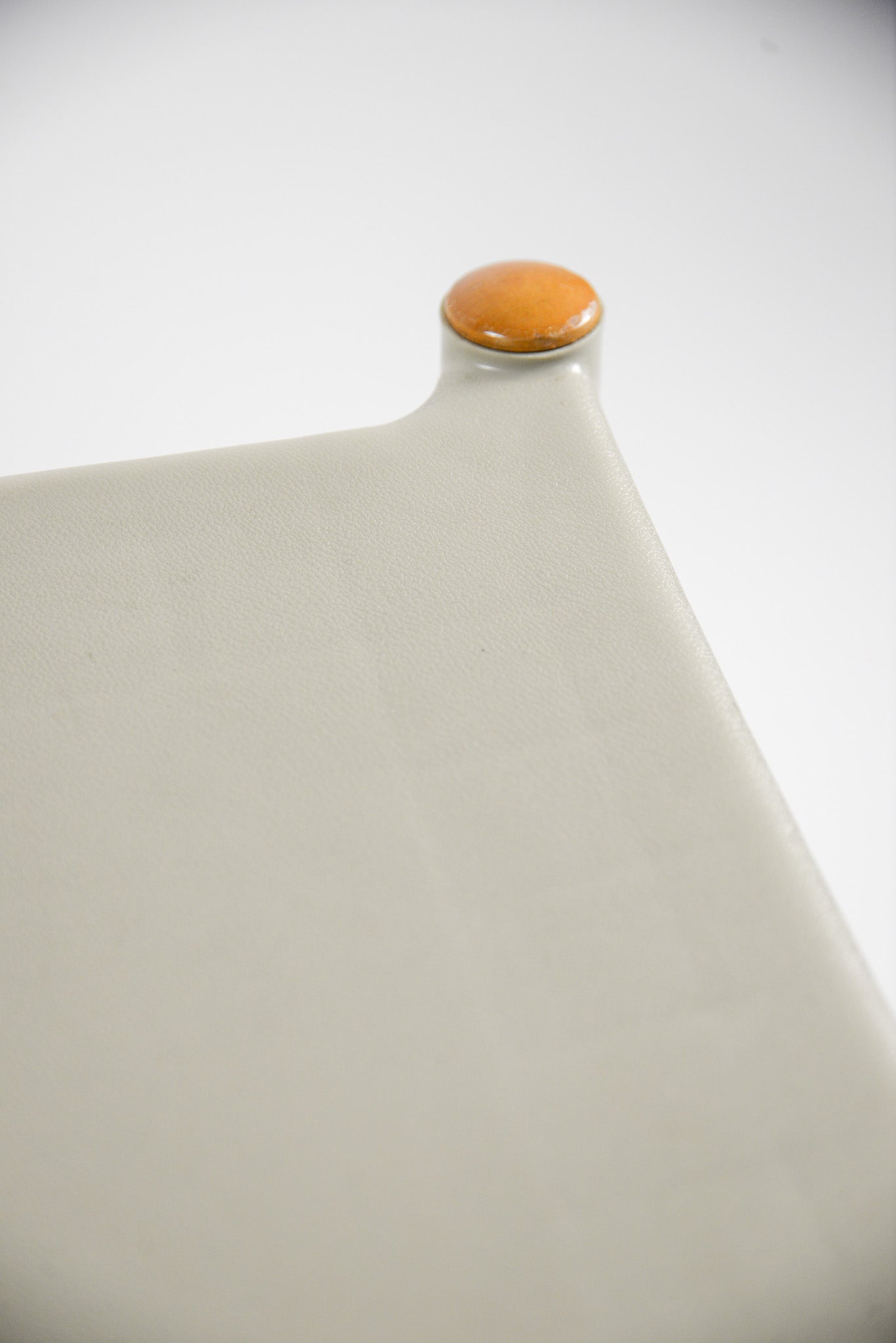 Stacking The Strax chair by CASARA / スタッキング Straxチェア CASALA