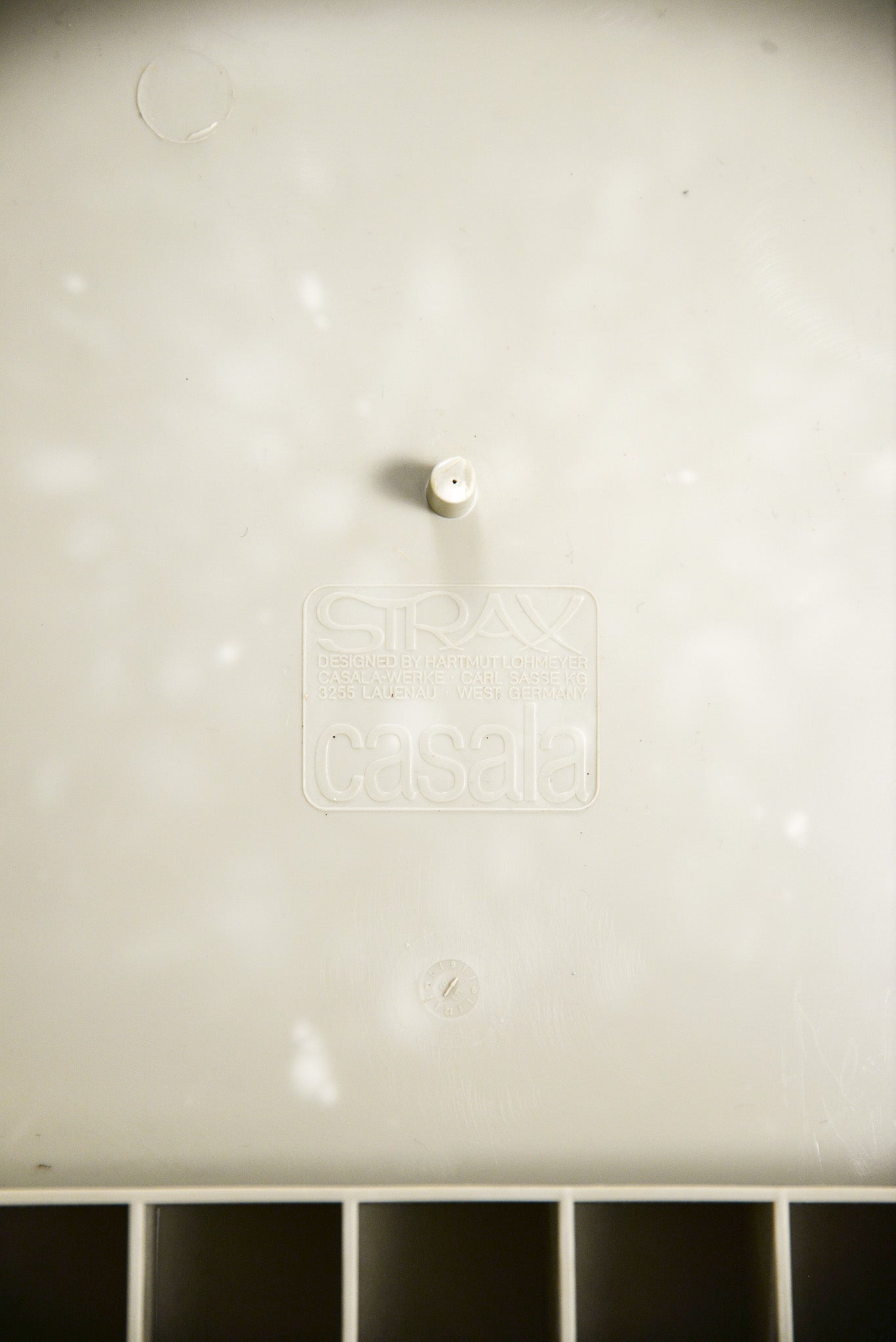 Stacking The Strax chair by CASARA / スタッキング Straxチェア CASALA