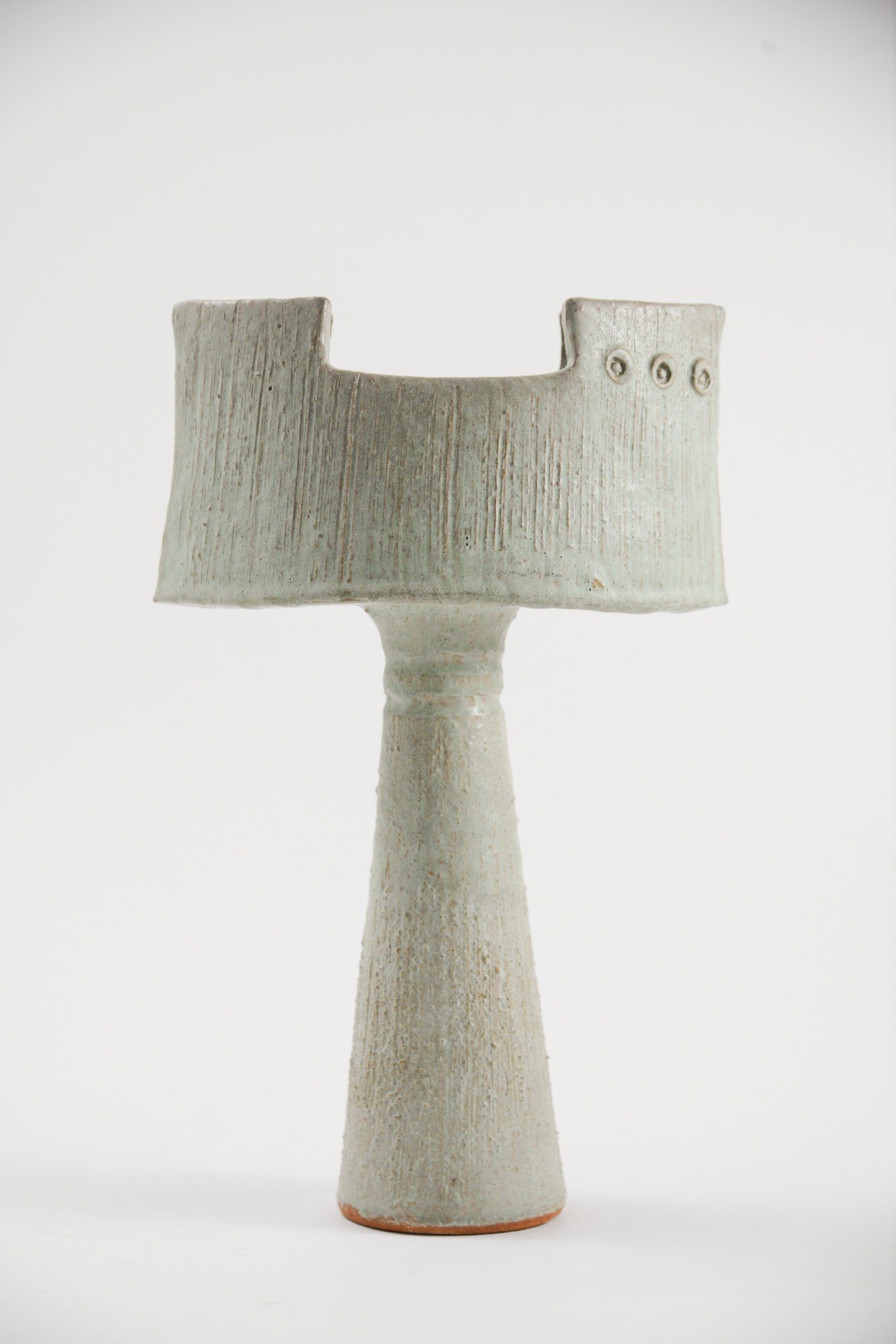 Ceramic Pedestal Stand / 高杯型の陶器