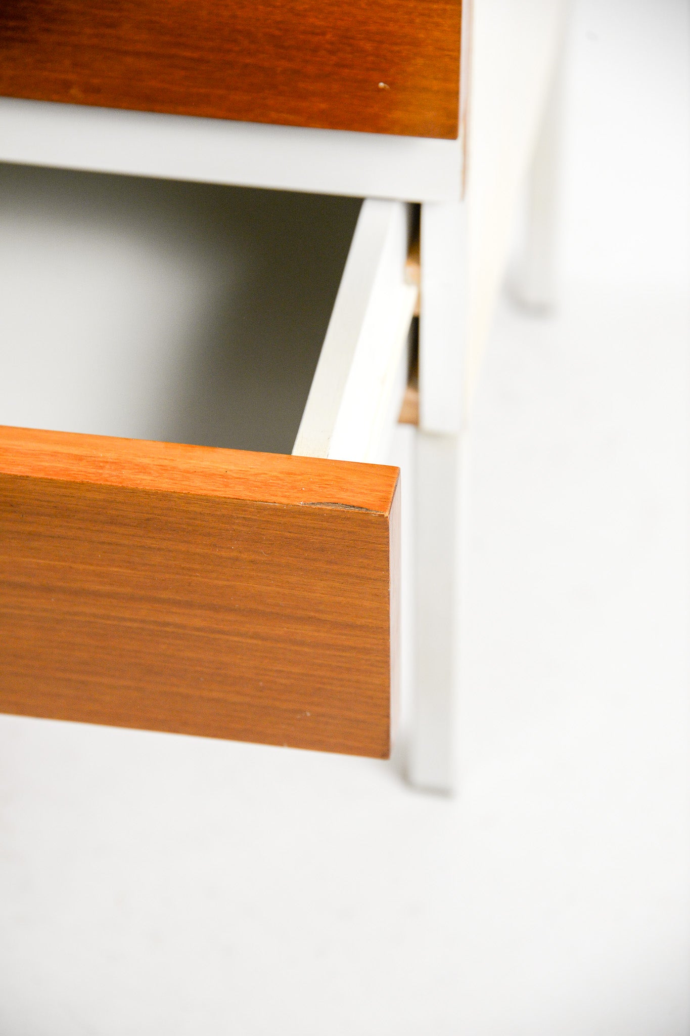 Steel Leg 3-Tier Cabinet / スチール脚 3段キャビネット