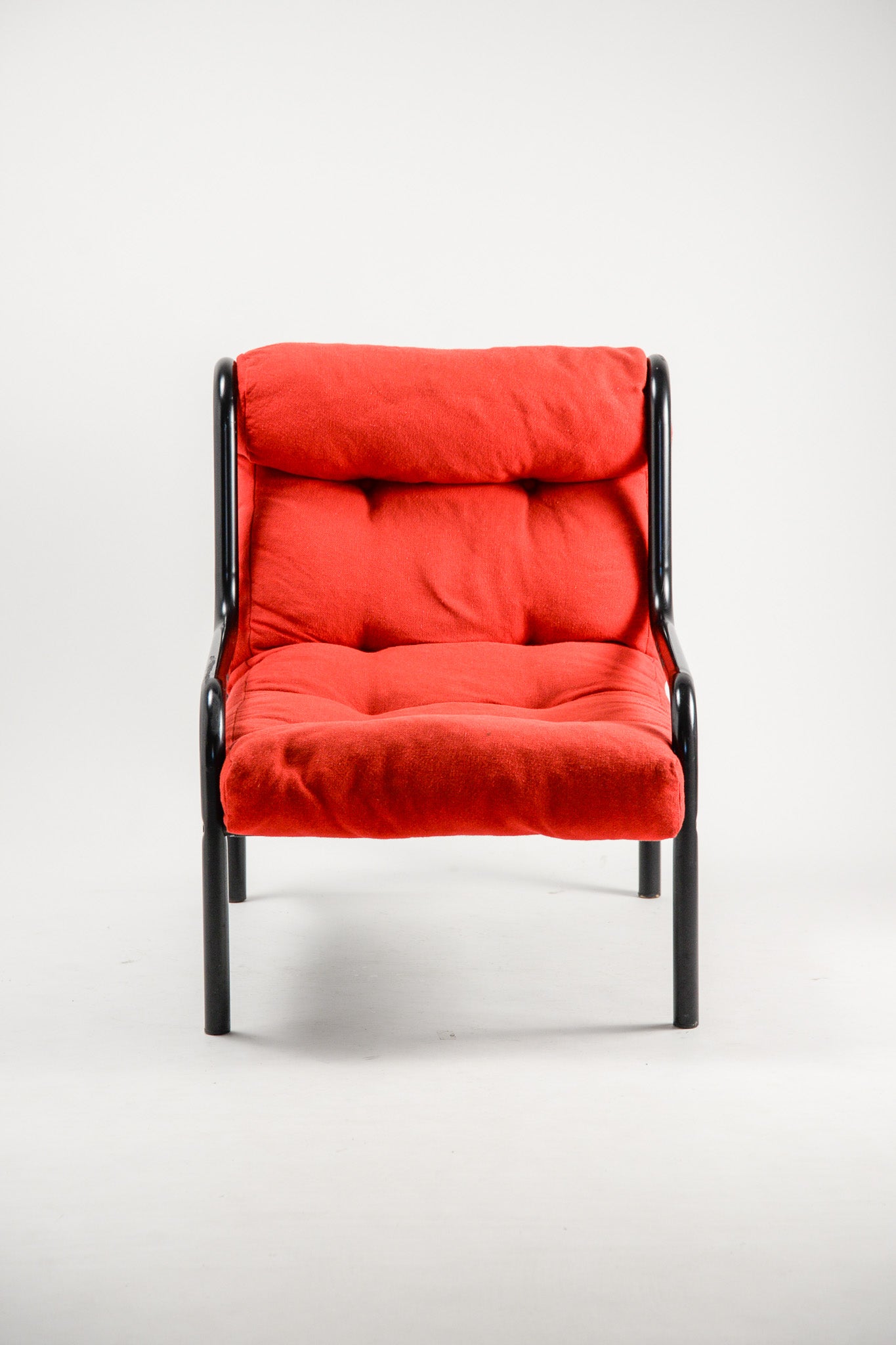 Red Fabric Armchair / 赤ファブリック アームチェア