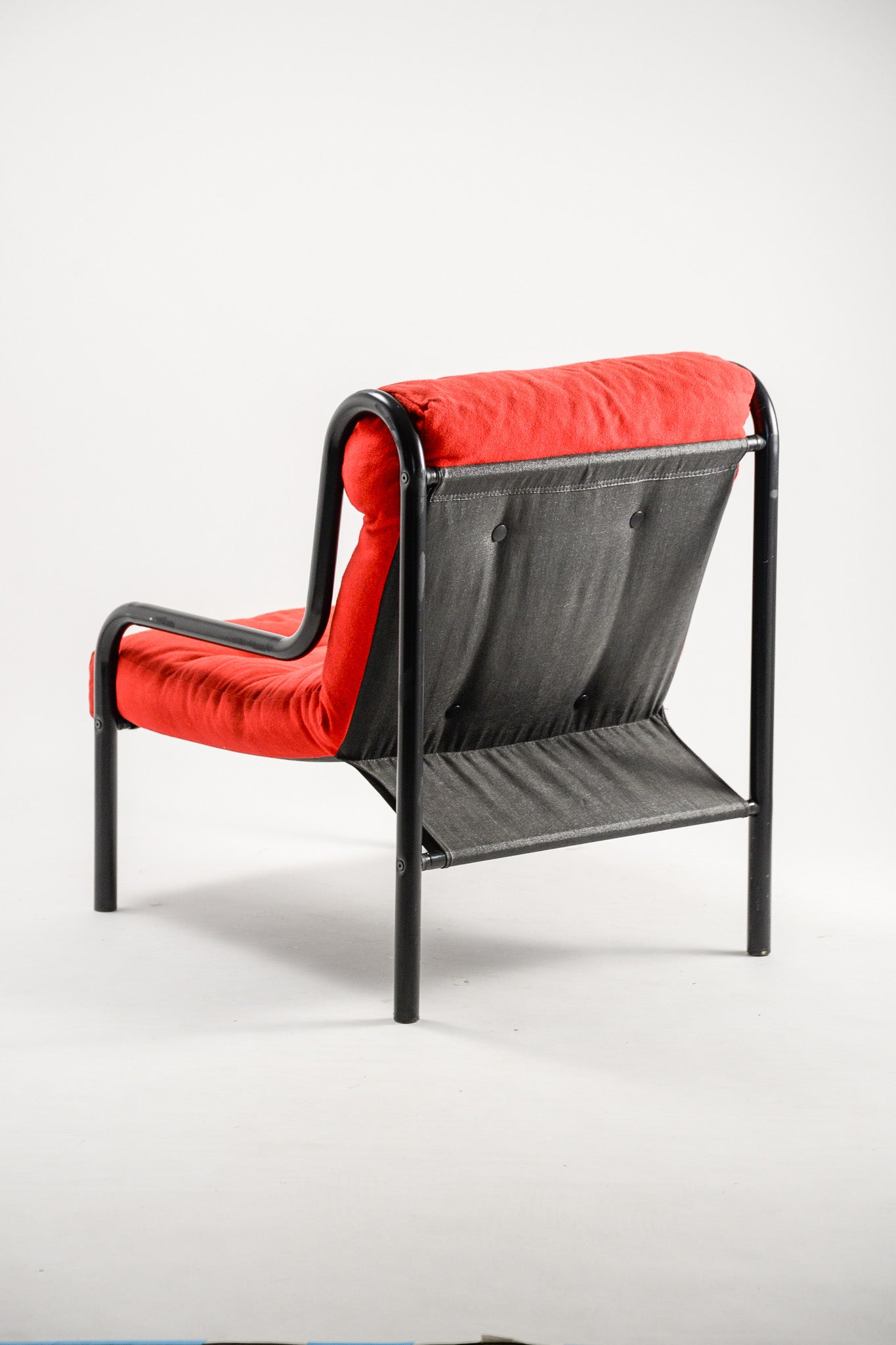 Red Fabric Armchair / 赤ファブリック アームチェア – STORE IN
