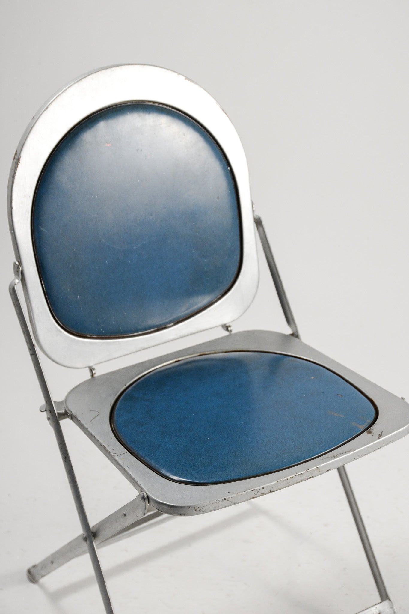 Blue Folding Chair / ブルー 折りたたみ椅子