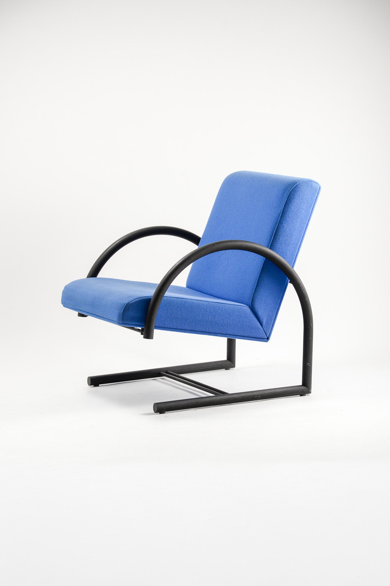 Blue Fabric Armchair / 青ファブリック アームチェア