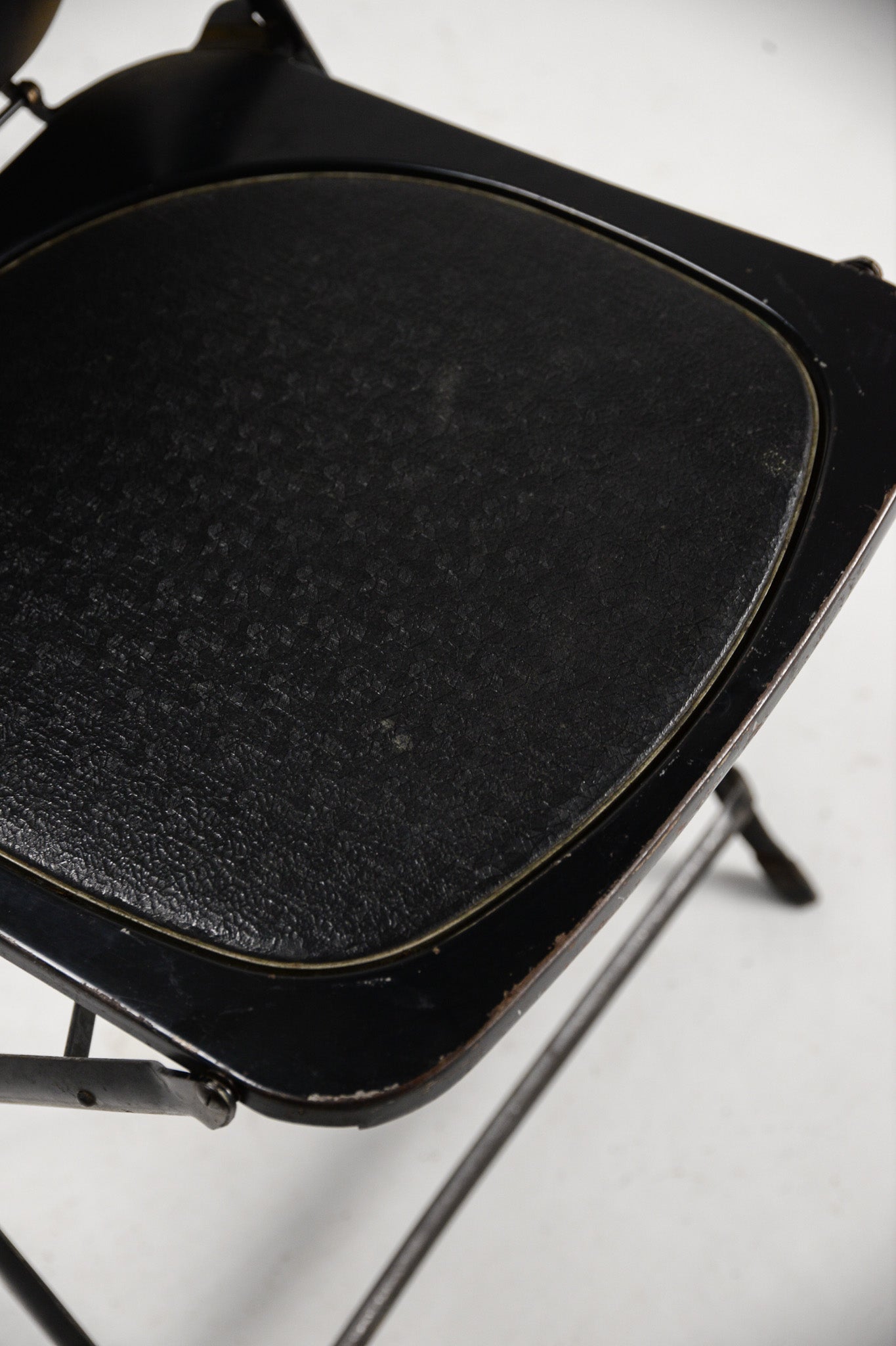 Metal Frame Flip-back Chair / メタルフレームフリップバックチェア
