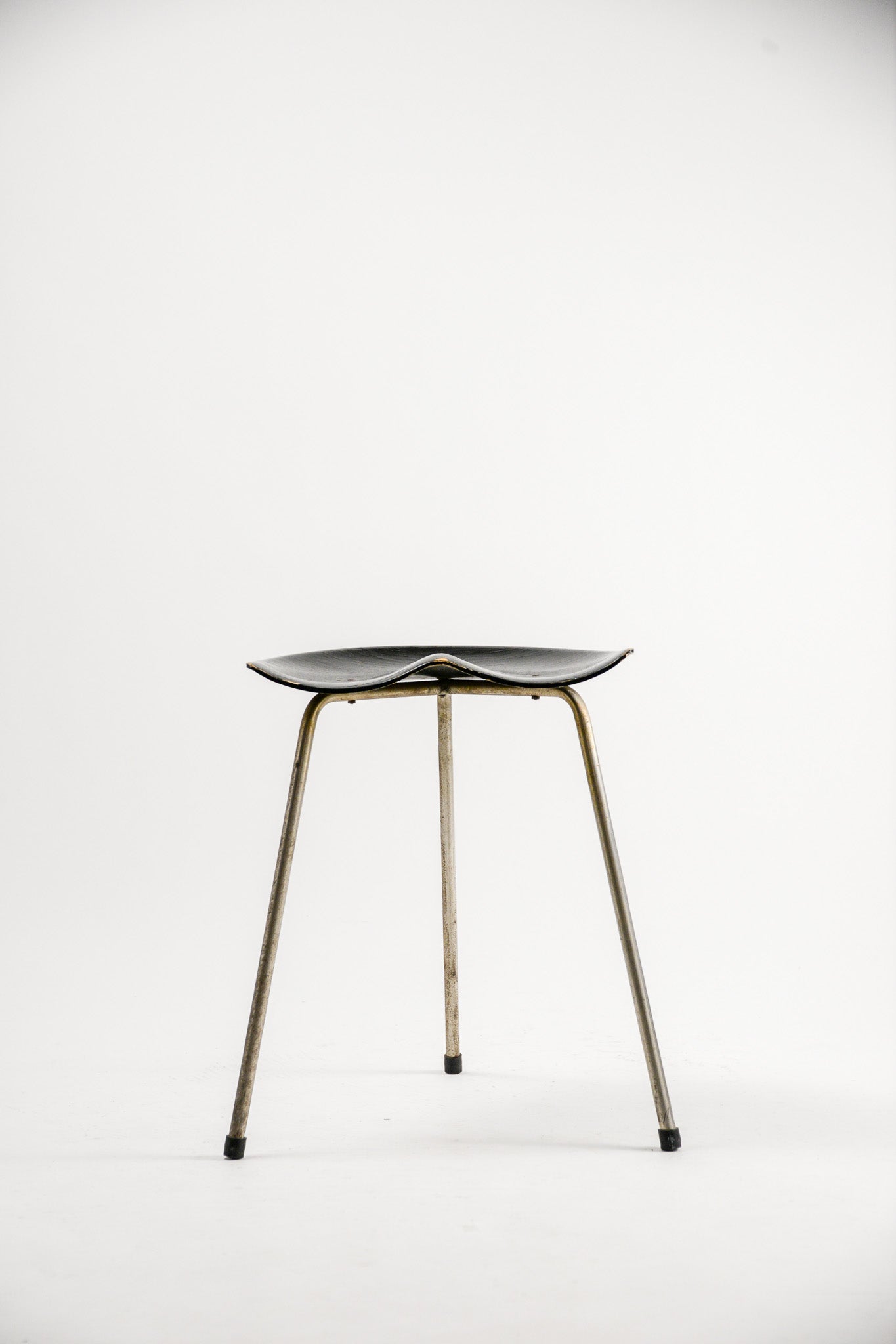 Bent Plywood Stool / 曲げ合板 スツール