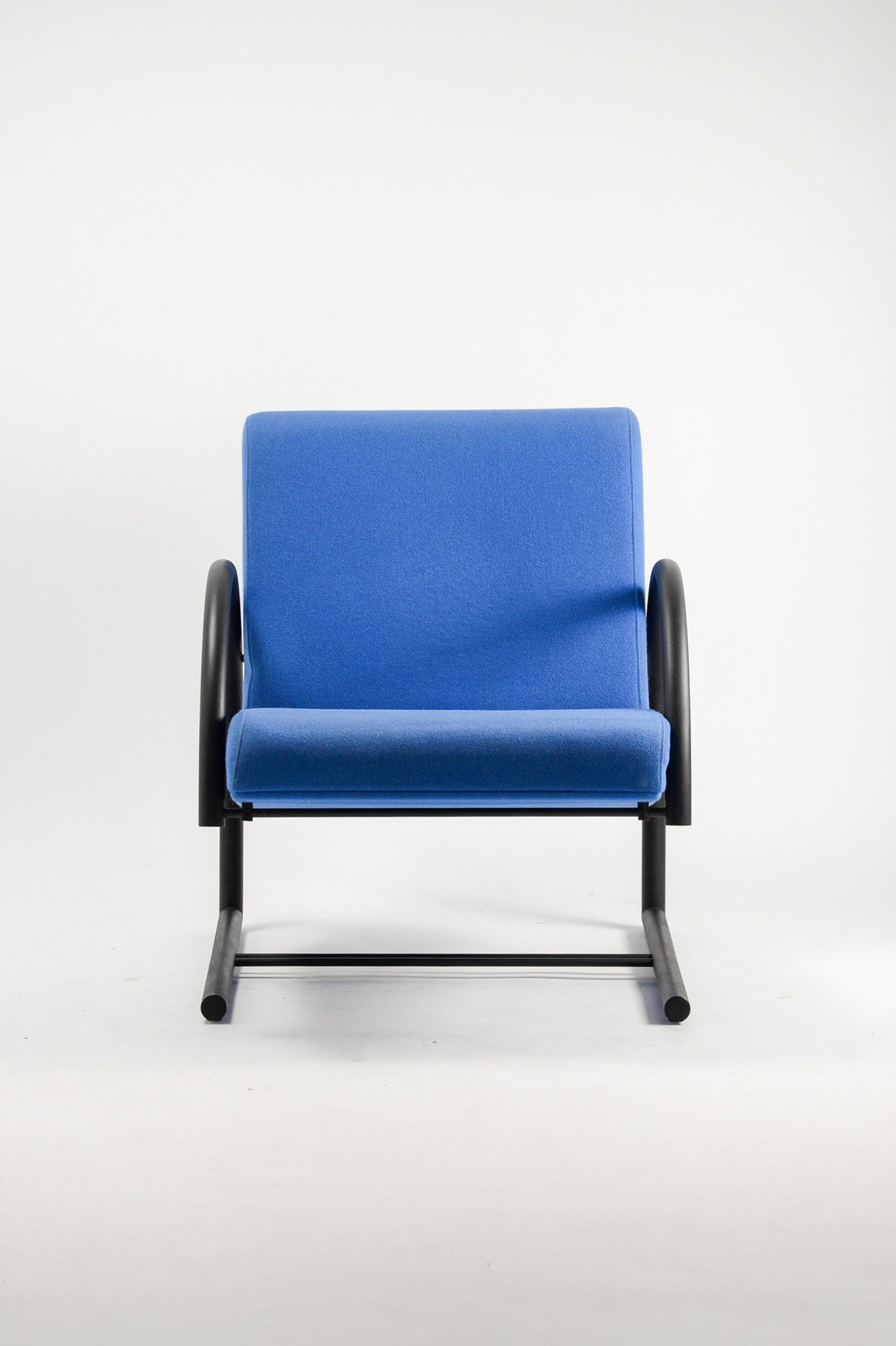 Blue Fabric Armchair / 青ファブリック アームチェア