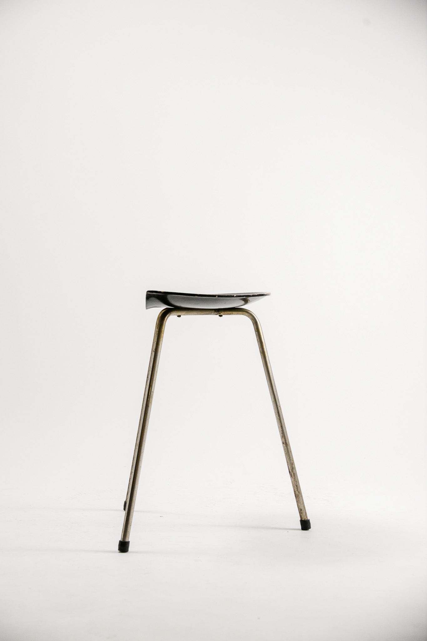 Bent Plywood Stool / 曲げ合板 スツール