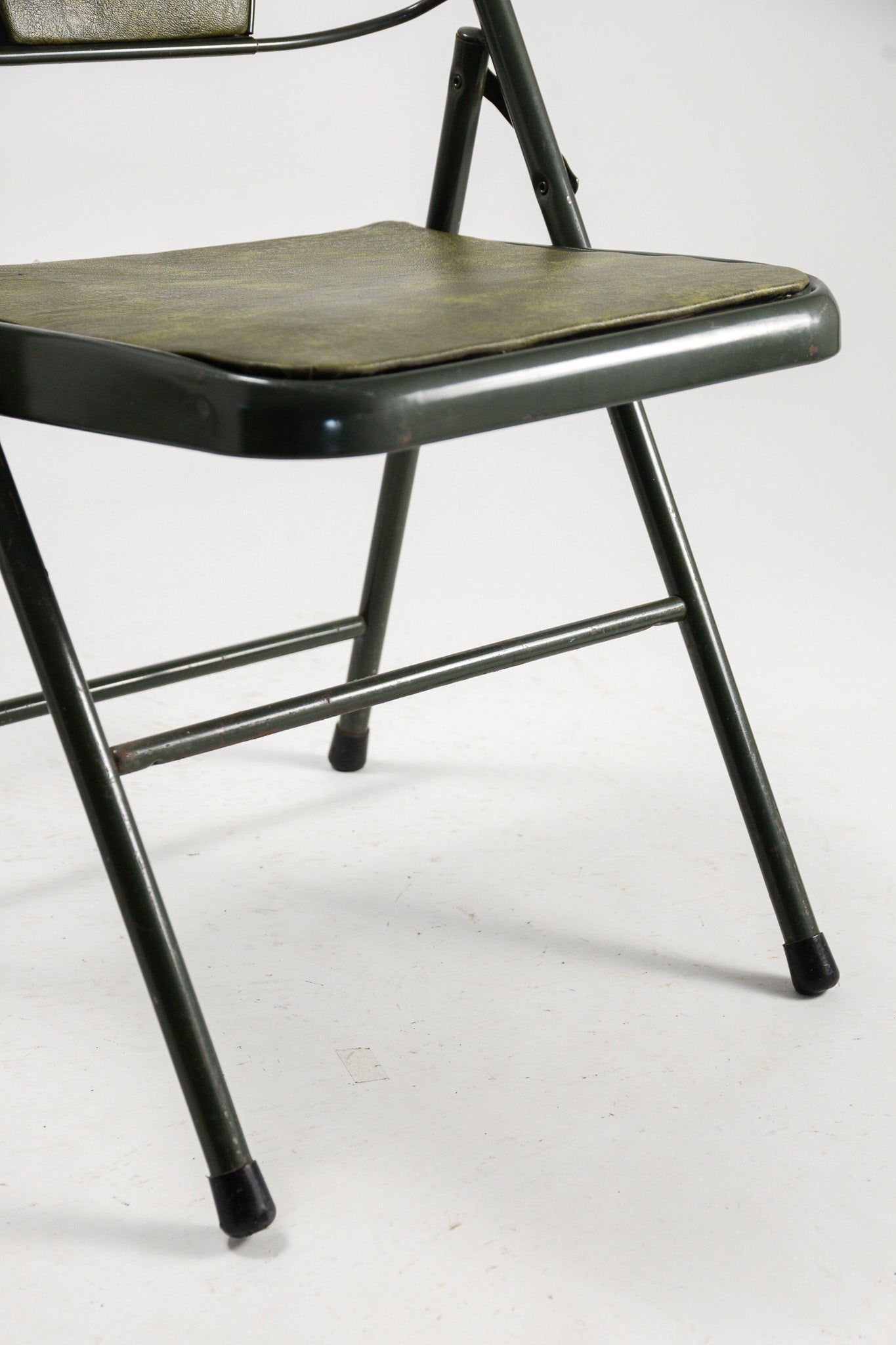 Green Fabric Folding Chair / 緑ファブリック 折りたたみイス