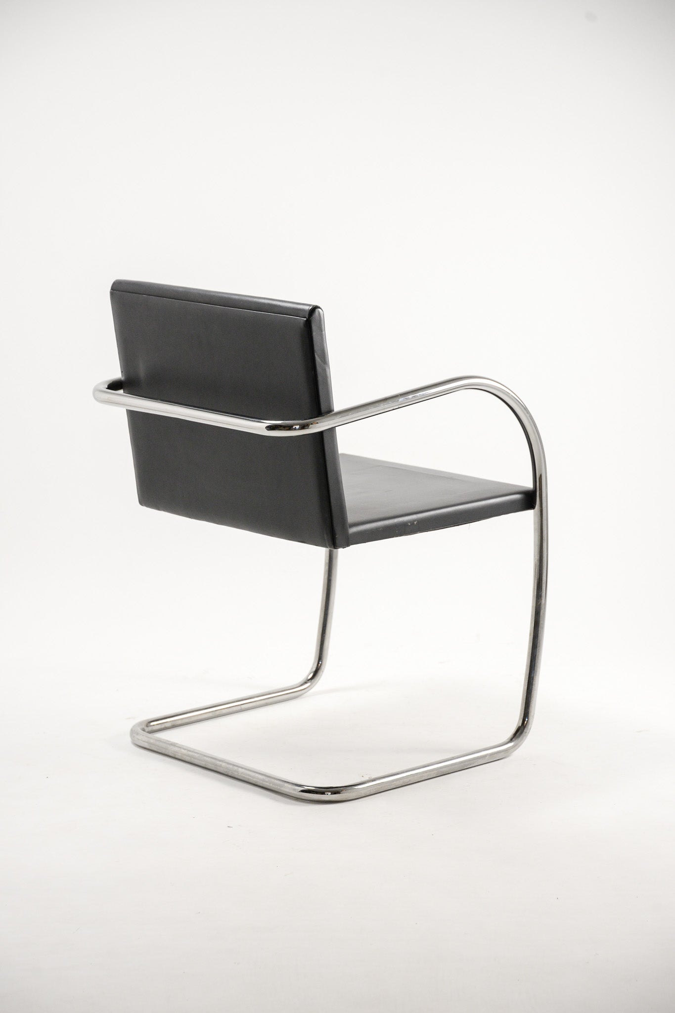 Black Leather Cantilever Chair / 黒レザーカンチレバーチェア