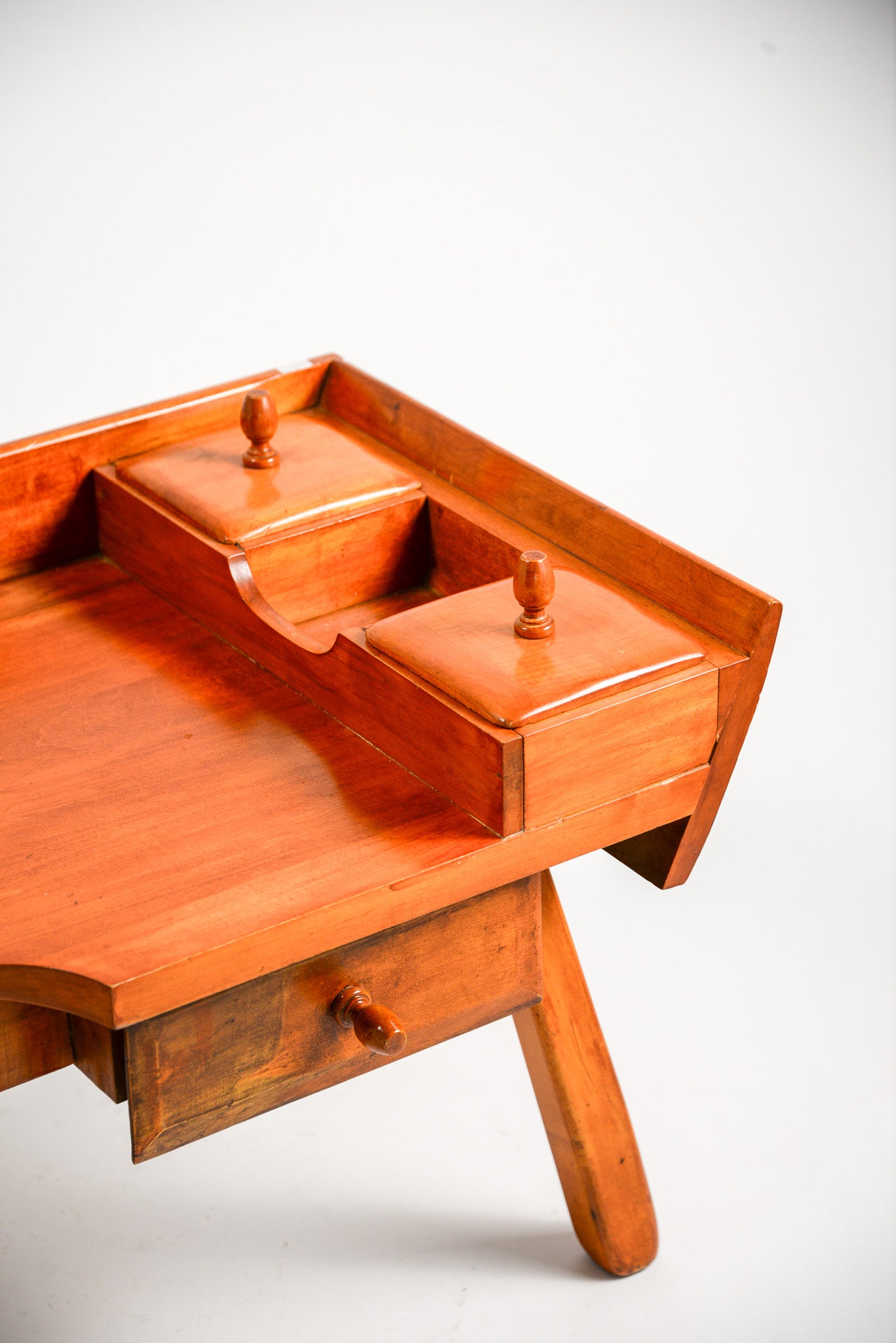 Coffee Table with Storage Drawer / 引き出し小物入れ付ローテーブル