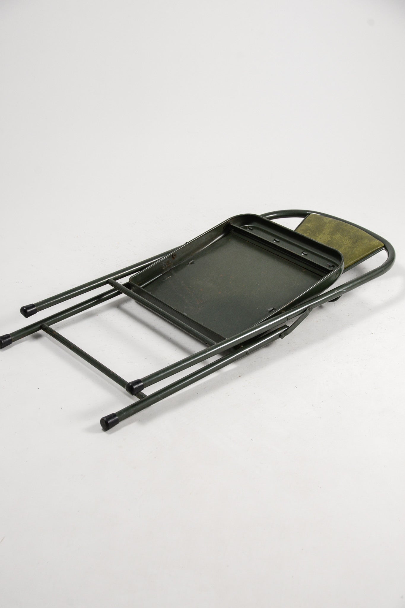 Green Fabric Folding Chair / 緑ファブリック 折りたたみイス