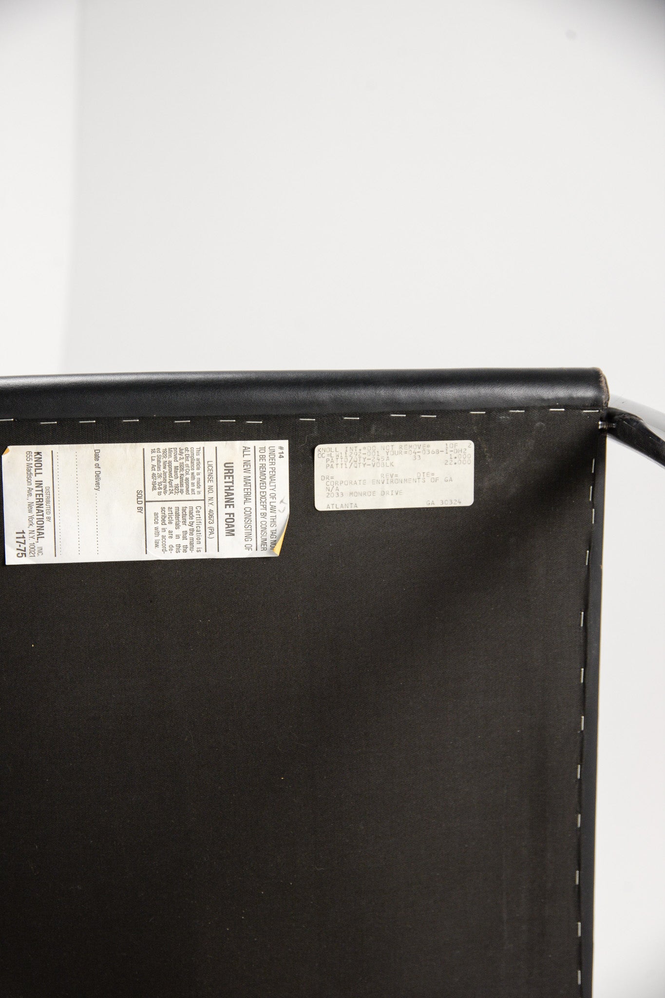 Black Leather Cantilever Chair / 黒レザーカンチレバーチェア