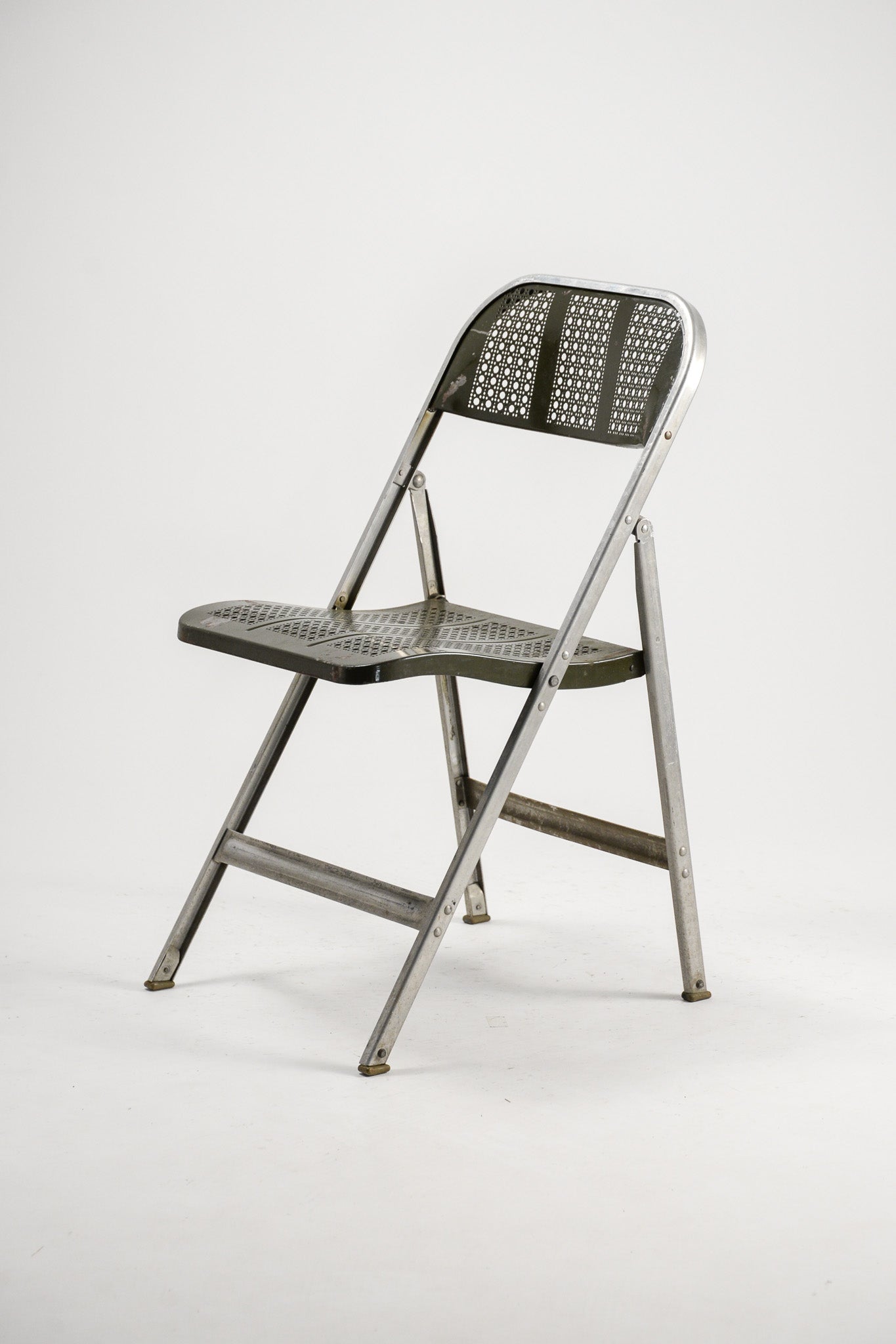 Punching Metal Folding Chair / パンチングメタル折りたたみ椅子