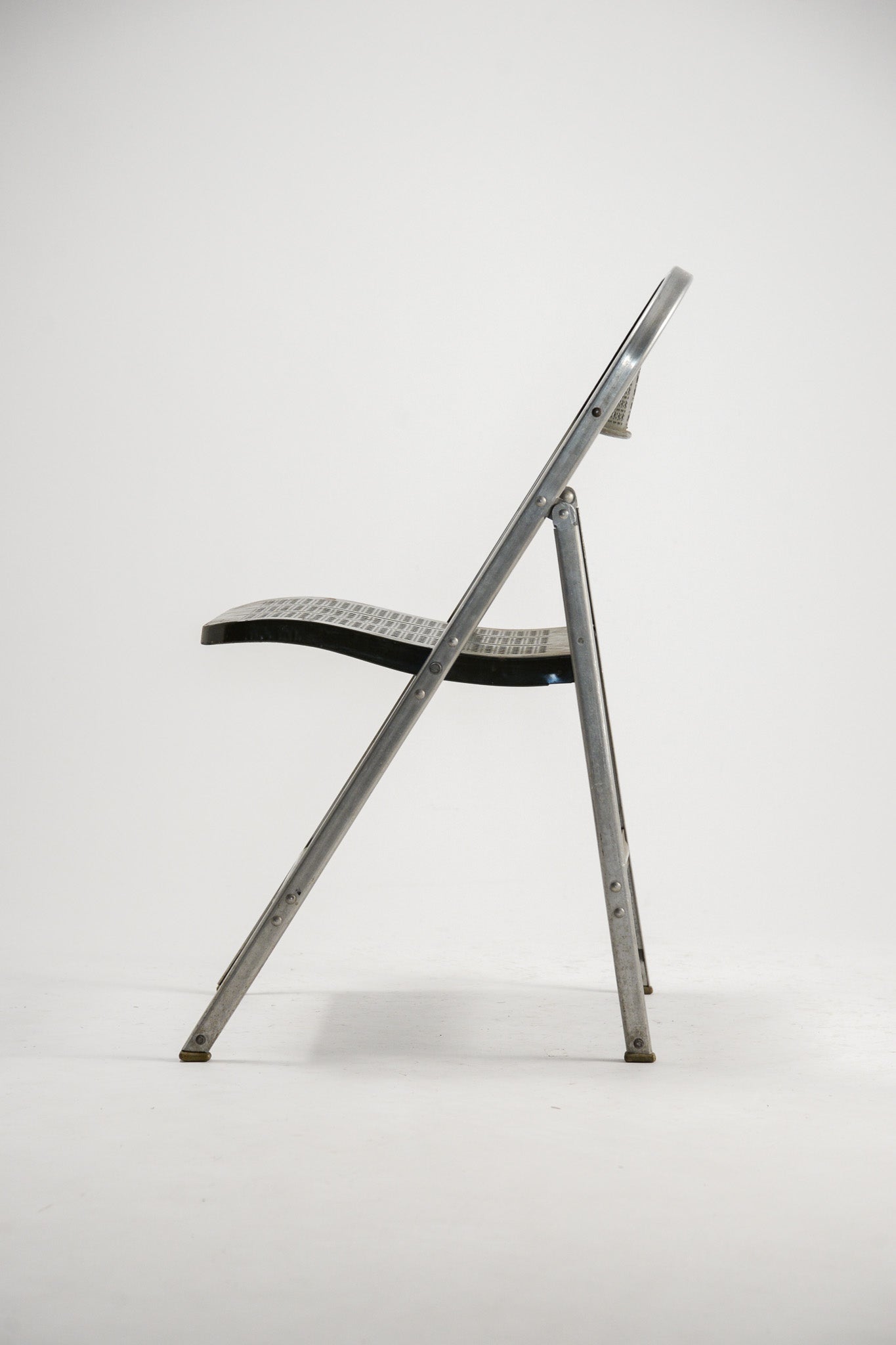 Punching Metal Folding Chair / パンチングメタル折りたたみ椅子
