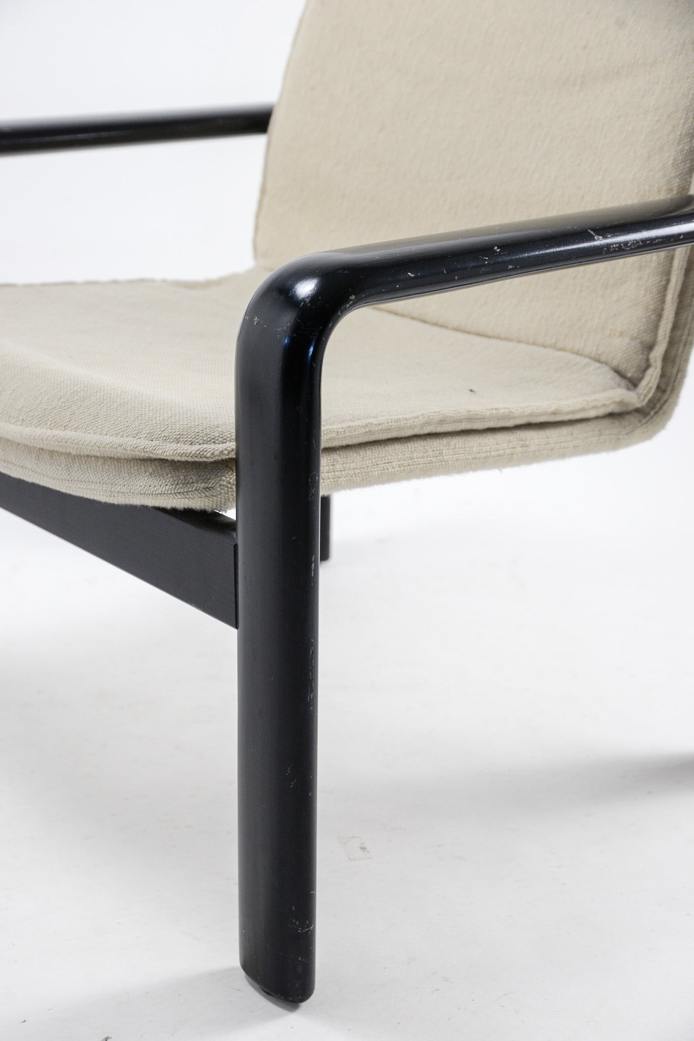 ベージュ ファブリック アームチェア Beige Fabric Armchair / ベージュファブリック アームチェア – STORE