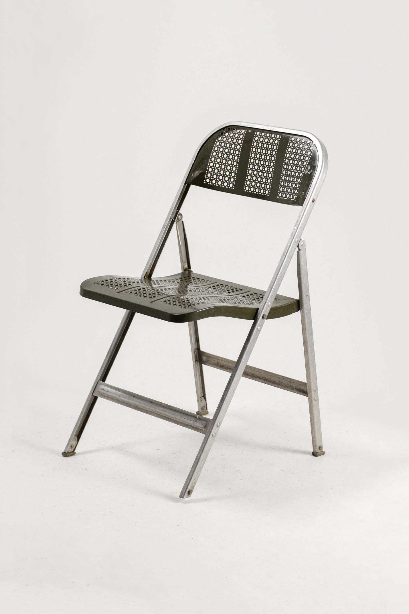 Punching Metal Folding Chair / パンチングメタル折りたたみ椅子