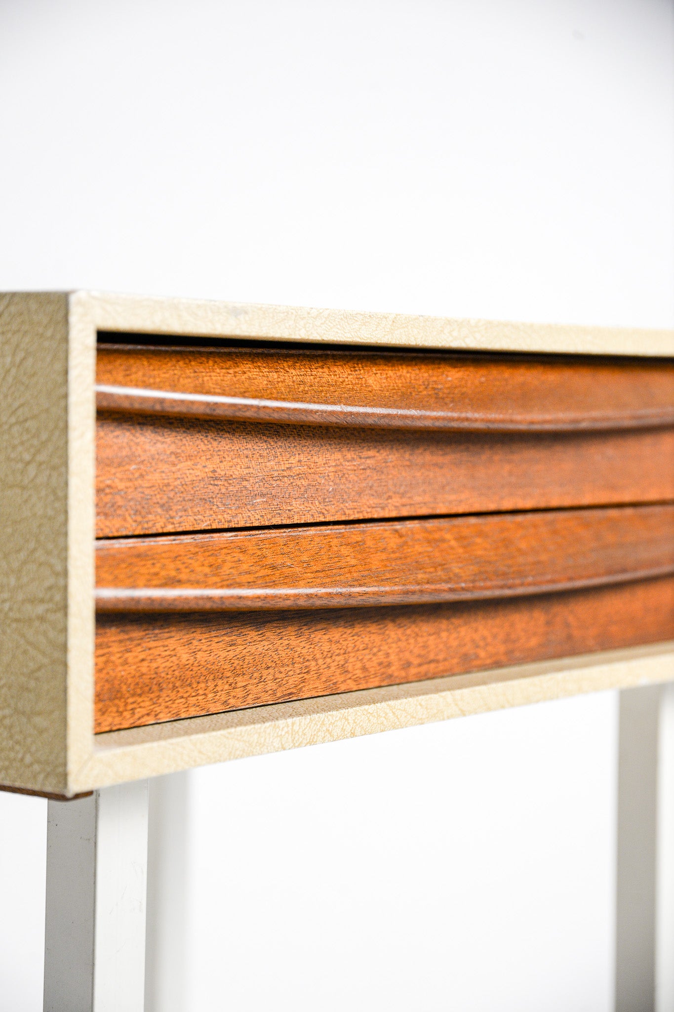 キャビネット2/2 Steel Leg 2-Tier Cabinet / スチール脚 2段キャビネット – STORE IN