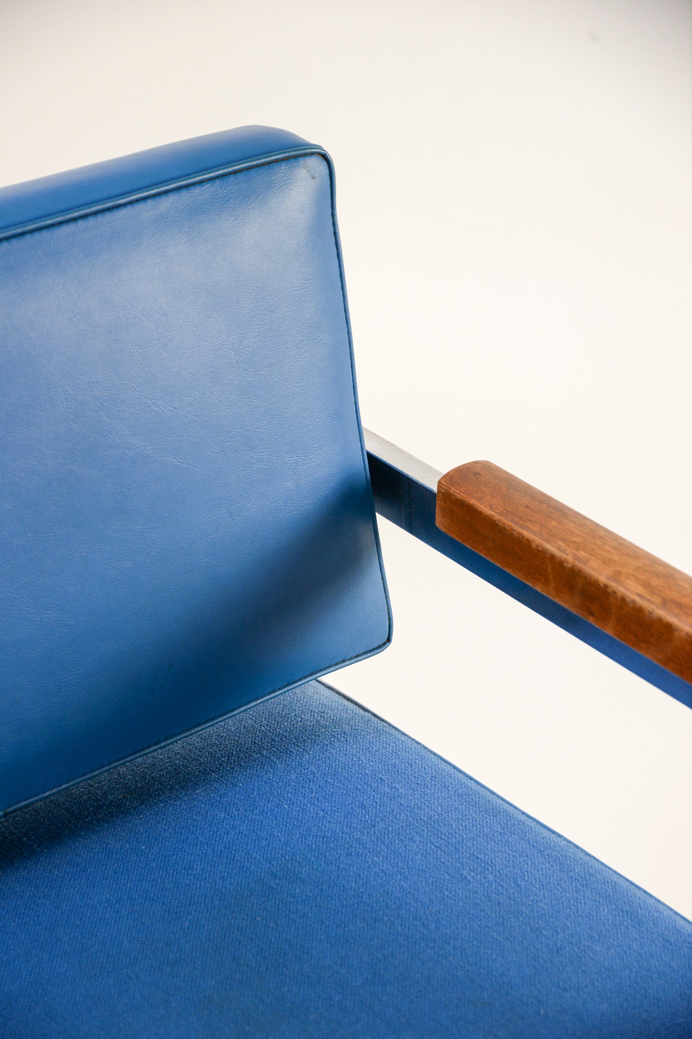 Blue Fabric Leather Armchair / ブルーファブリック アームチェア
