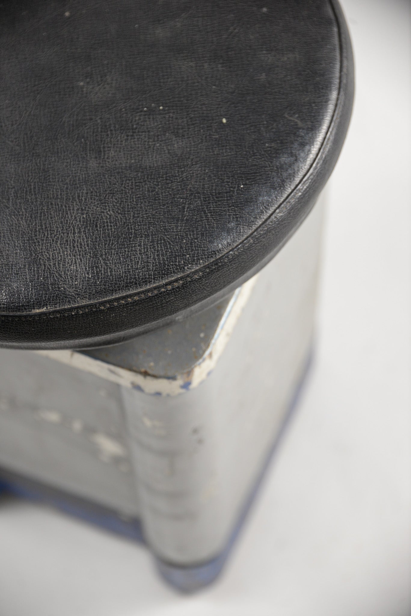 Metal Base Adjustable Stool / メタルベース スツール