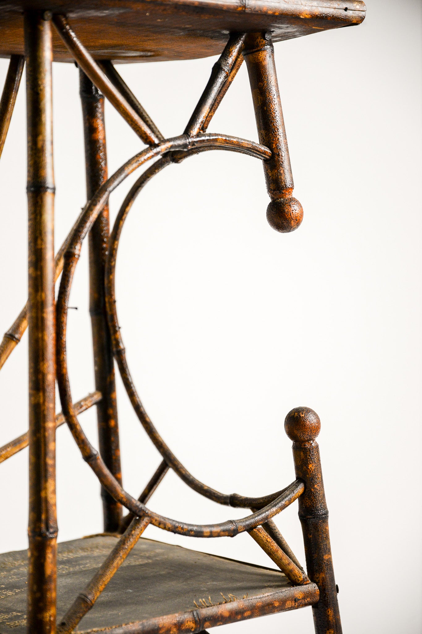 Bamboo Style Display Stand / 竹の脚ディスプレイ台