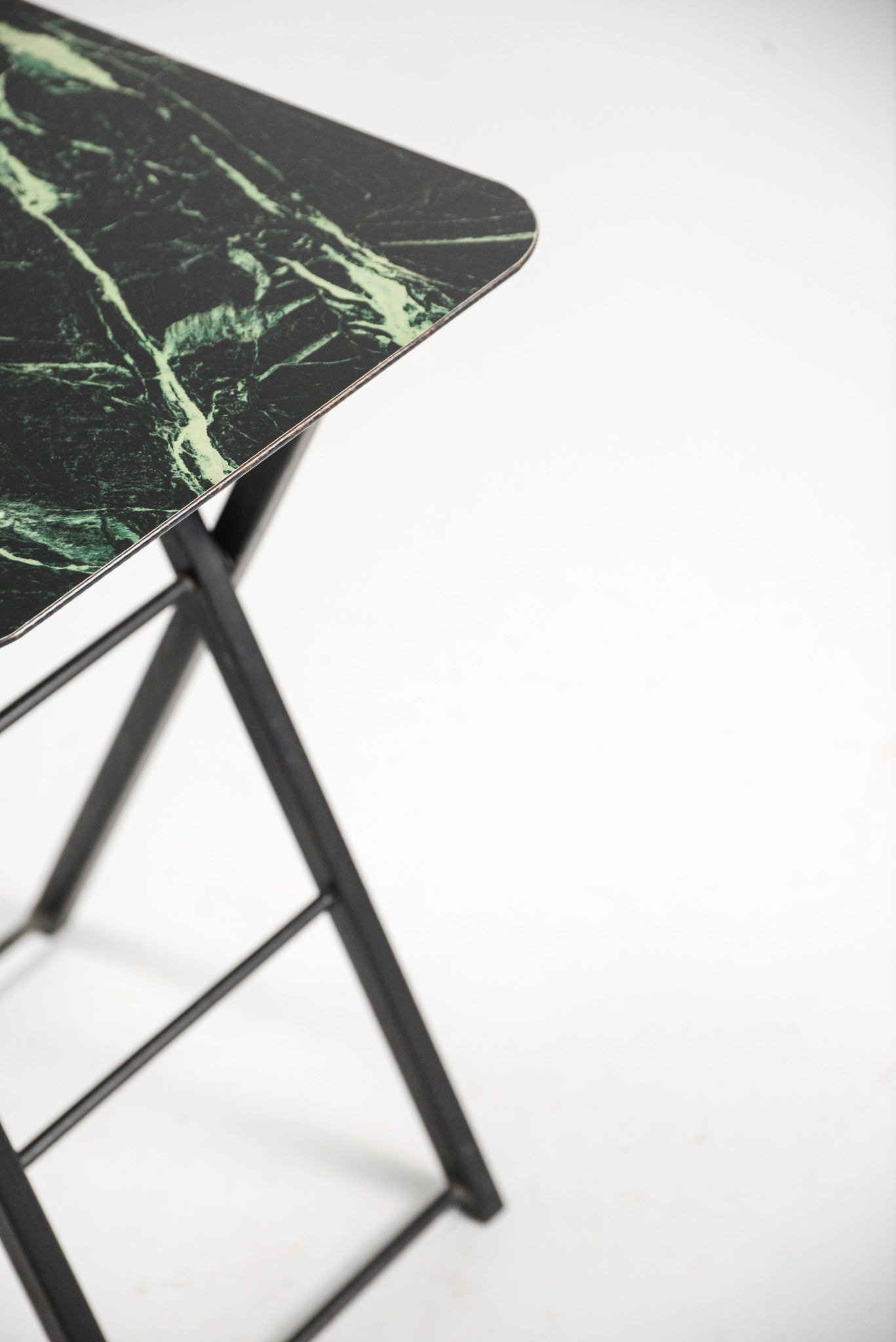 Folding Side Table Green & Black / 折りたたみ サイドテーブル (グリーン & 黒天板)