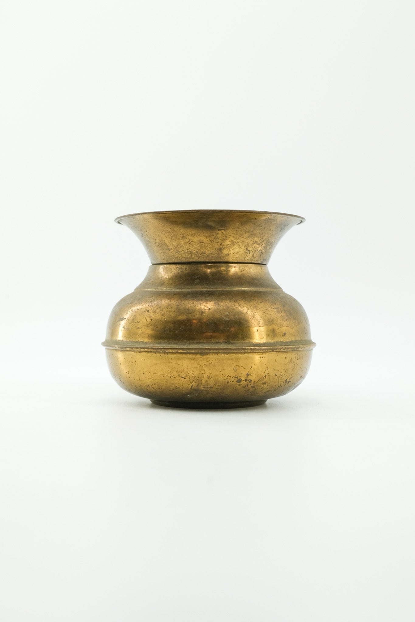 Brass Small Lota Vase / 真鍮の小さめな水入れ